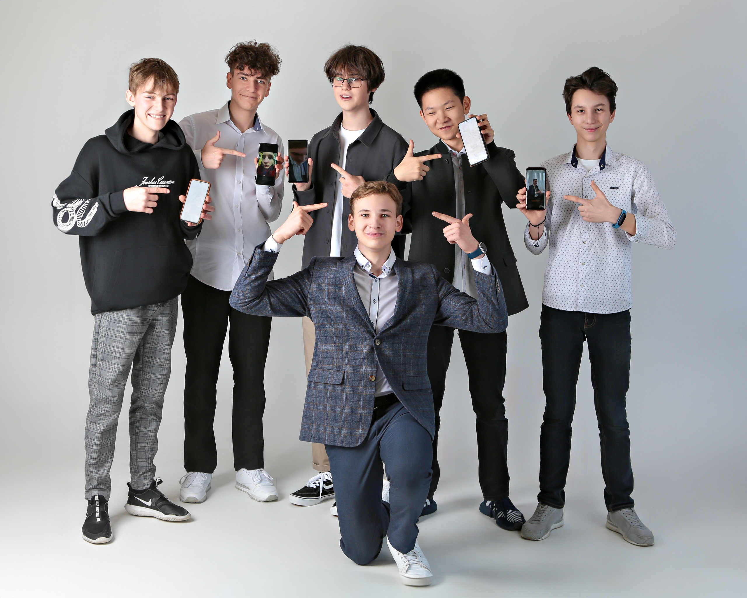 👫 Друзья. Выпускные альбомы для школы и детского сада — школьный фотограф Подольск, Троицк, Щербинка, Москва