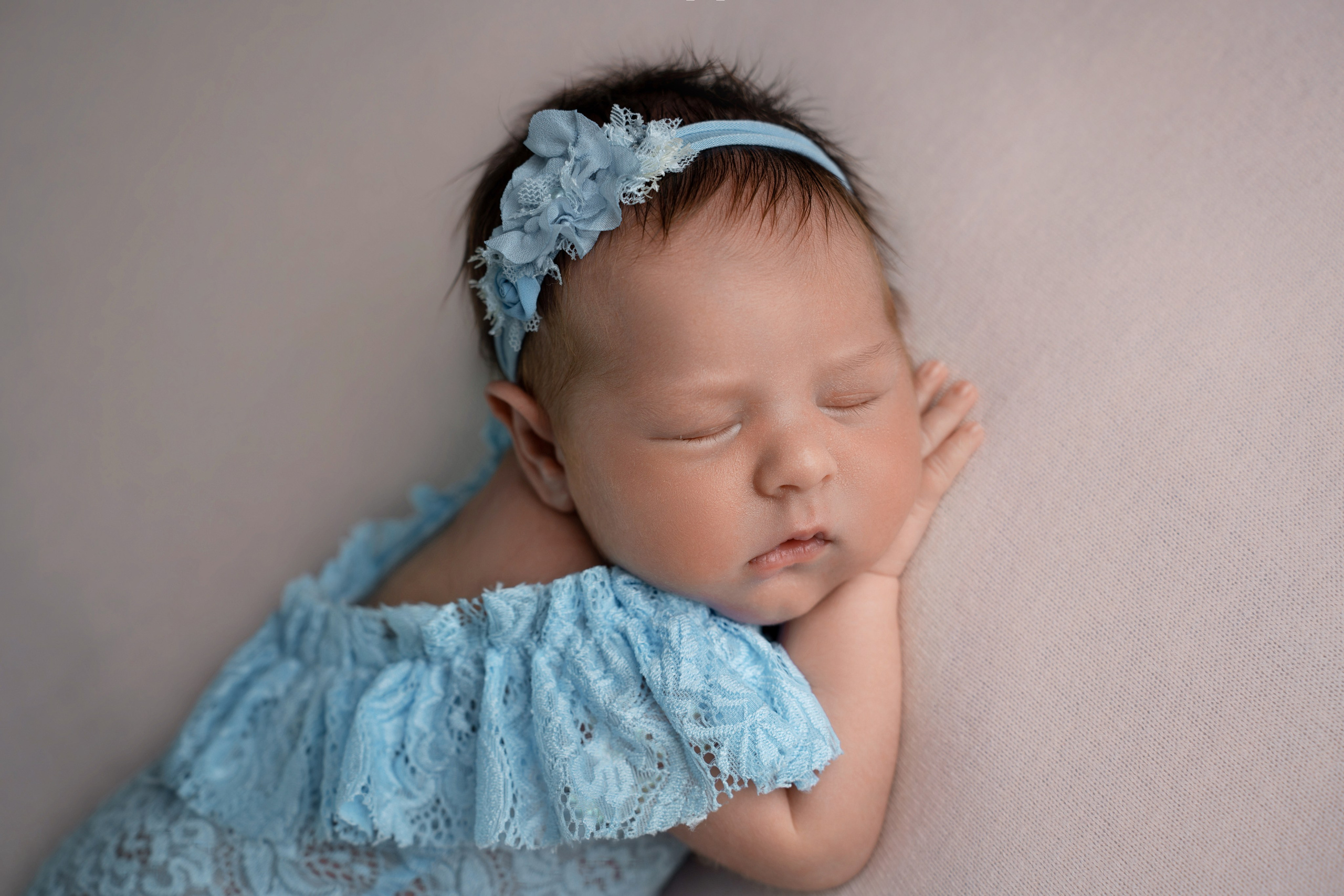 Ньюборн. Фотограф новорожденных Оренбург и свадебный фотограф Оренбург