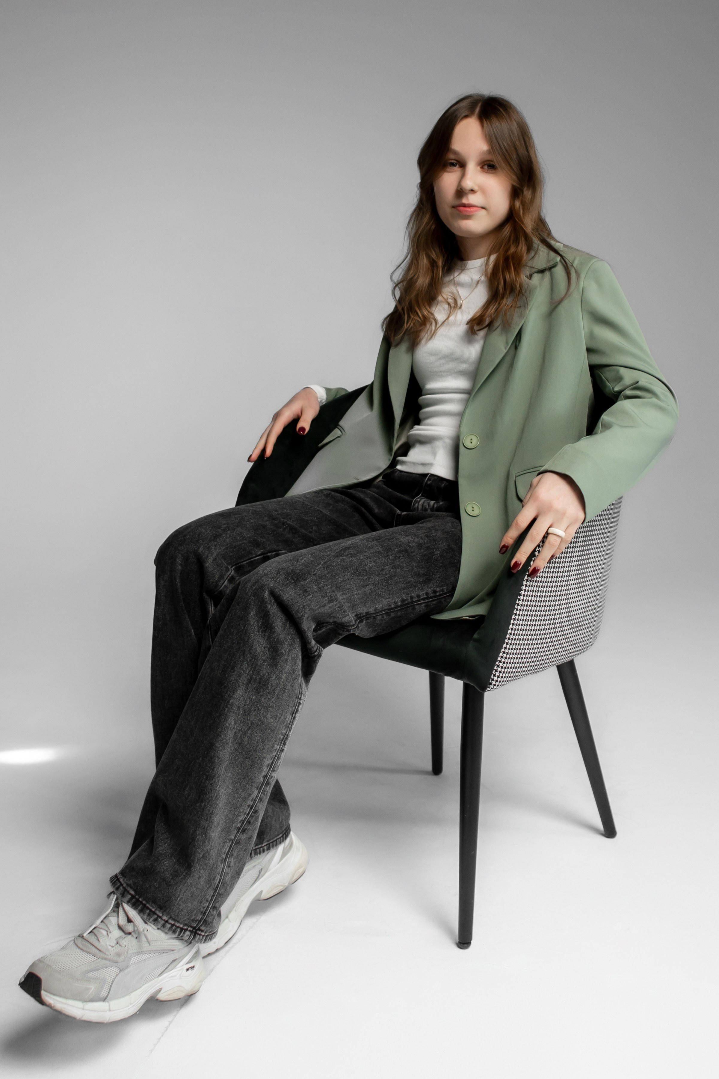 Портреты в студии на белом фоне. Ольга Плаксина фотограф в Саратове