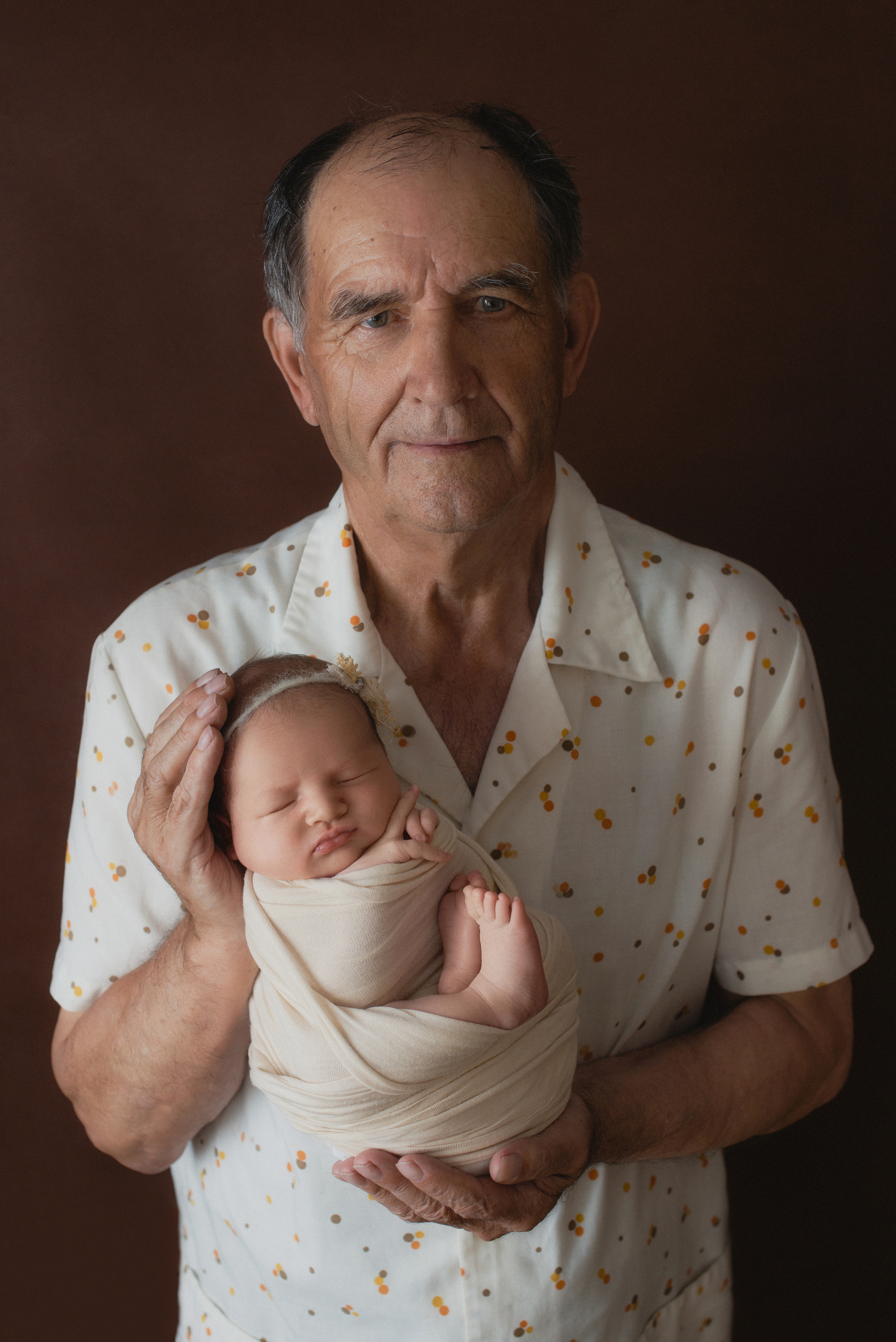 Фотосъемка новорожденного. Фотограф беременности, новорожденных и детей до года в Челябинске Волк