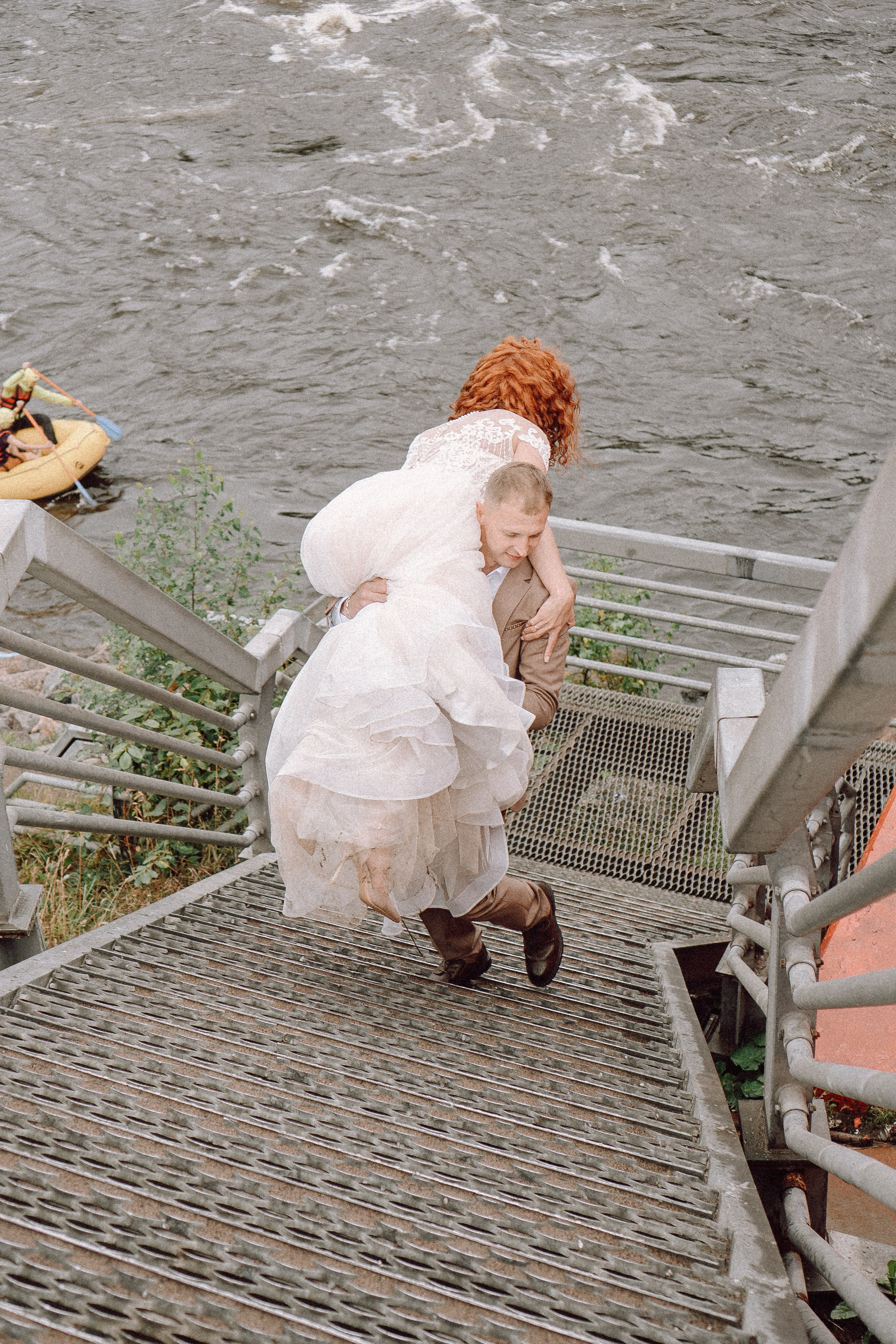 СВАДЕБНАЯ ФОТОСЕССИИЯ ПАРЫ В ГОРОДЕ ПРИОЗЕРСК В СОСНОВОМ ЛЕСУ И С ПИКАПОМ. Профессиональный фотограф, Санкт-Петербург — Виктория Богомолова