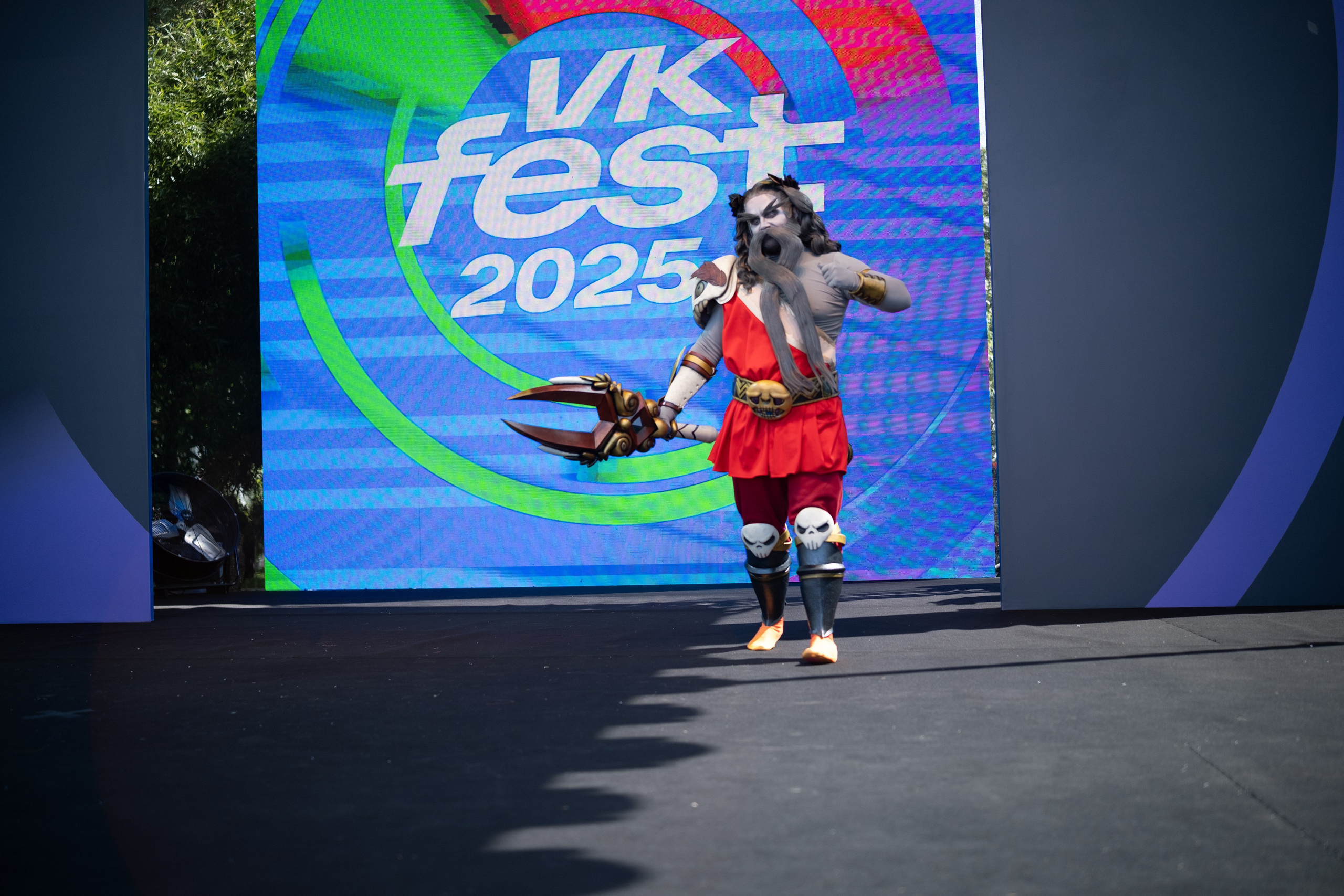 VK Fest 2025 Санкт-Петербург. Репортажный фотограф в Санкт-Петербурге Максим Варбулайнен