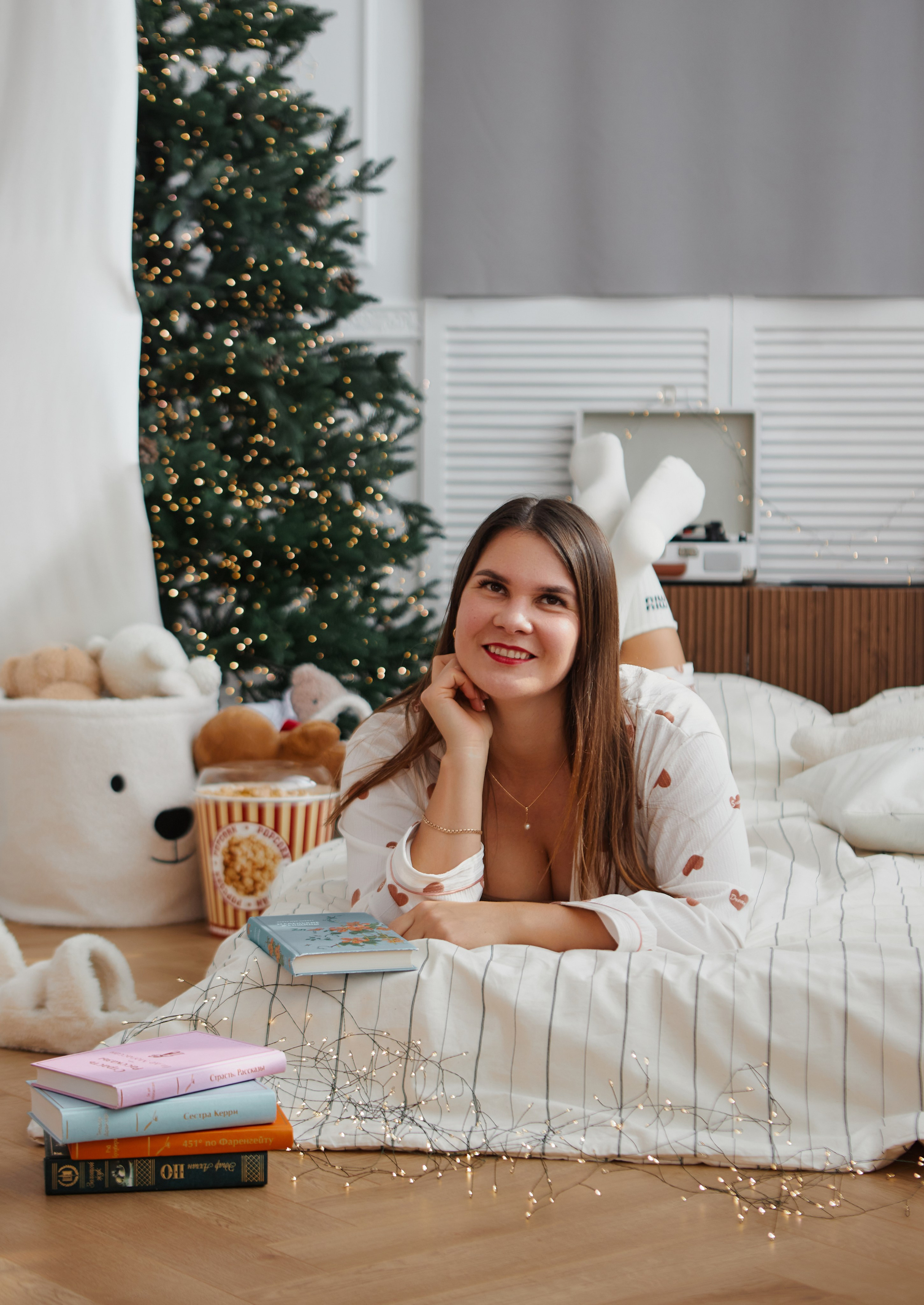 Книжный клуб Онегин Новый год. Свадебный и семейный фотограф в Сочи-Красной поляне Ларионова Анна