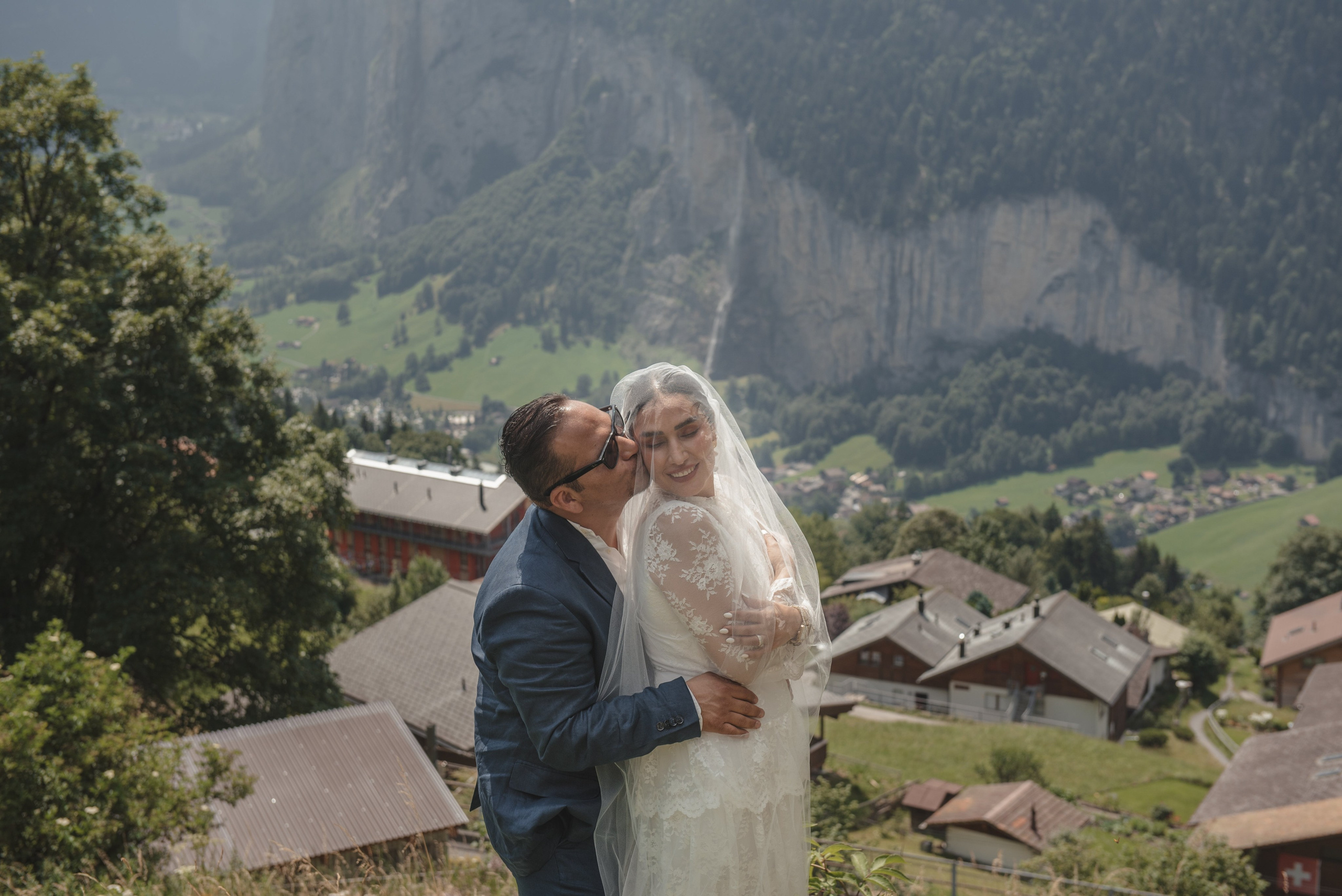 Berta & Orlando (Lauterbrunnen, Switzerland). Photographer in Interlaken area
