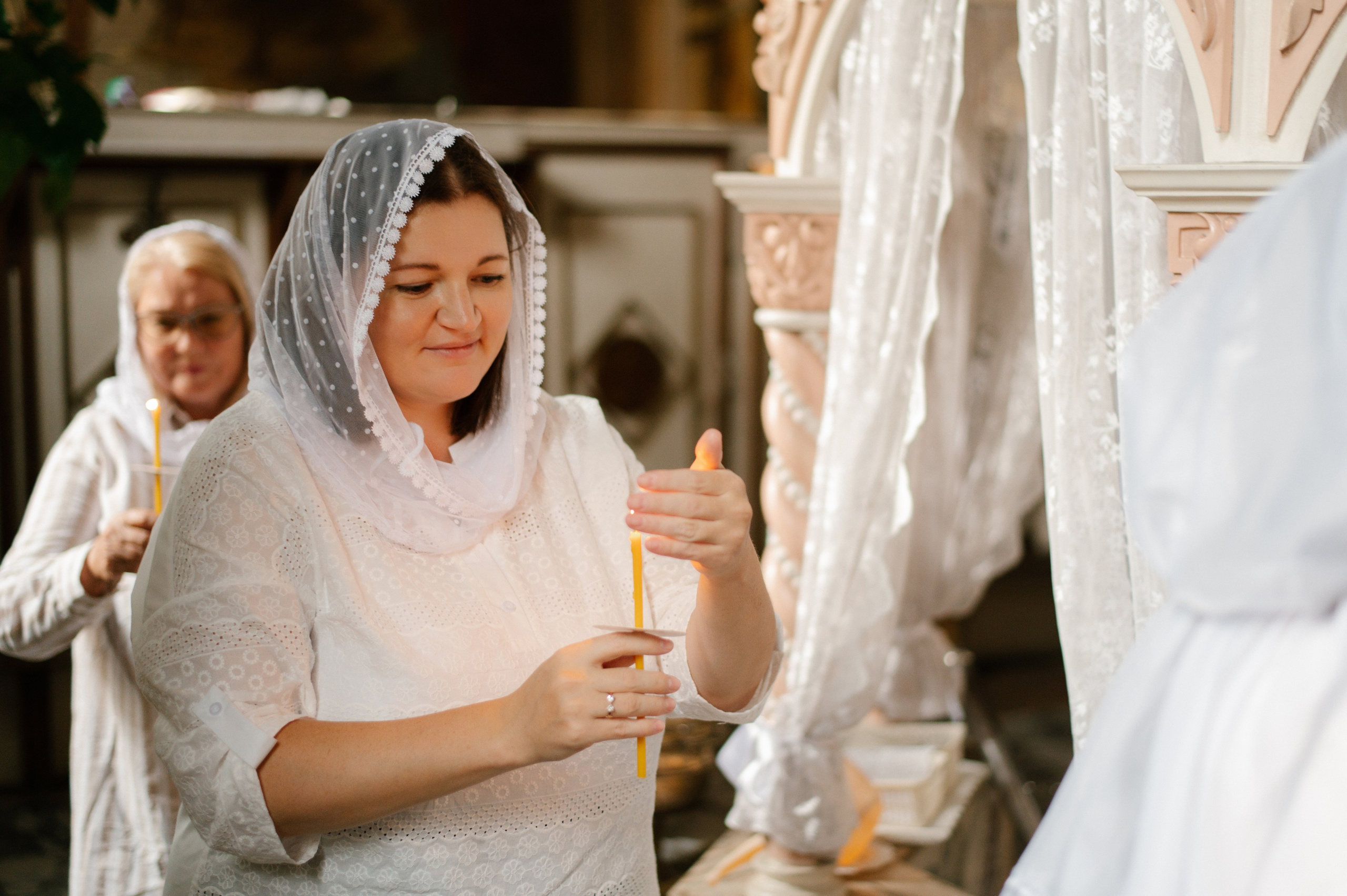 Фотограф на крещение. Фотосессия таинства крещения. Храм Воскресения Словущего в Даниловской Слободе. Семейный и свадебный фотограф в Москве Татьяна Николаева