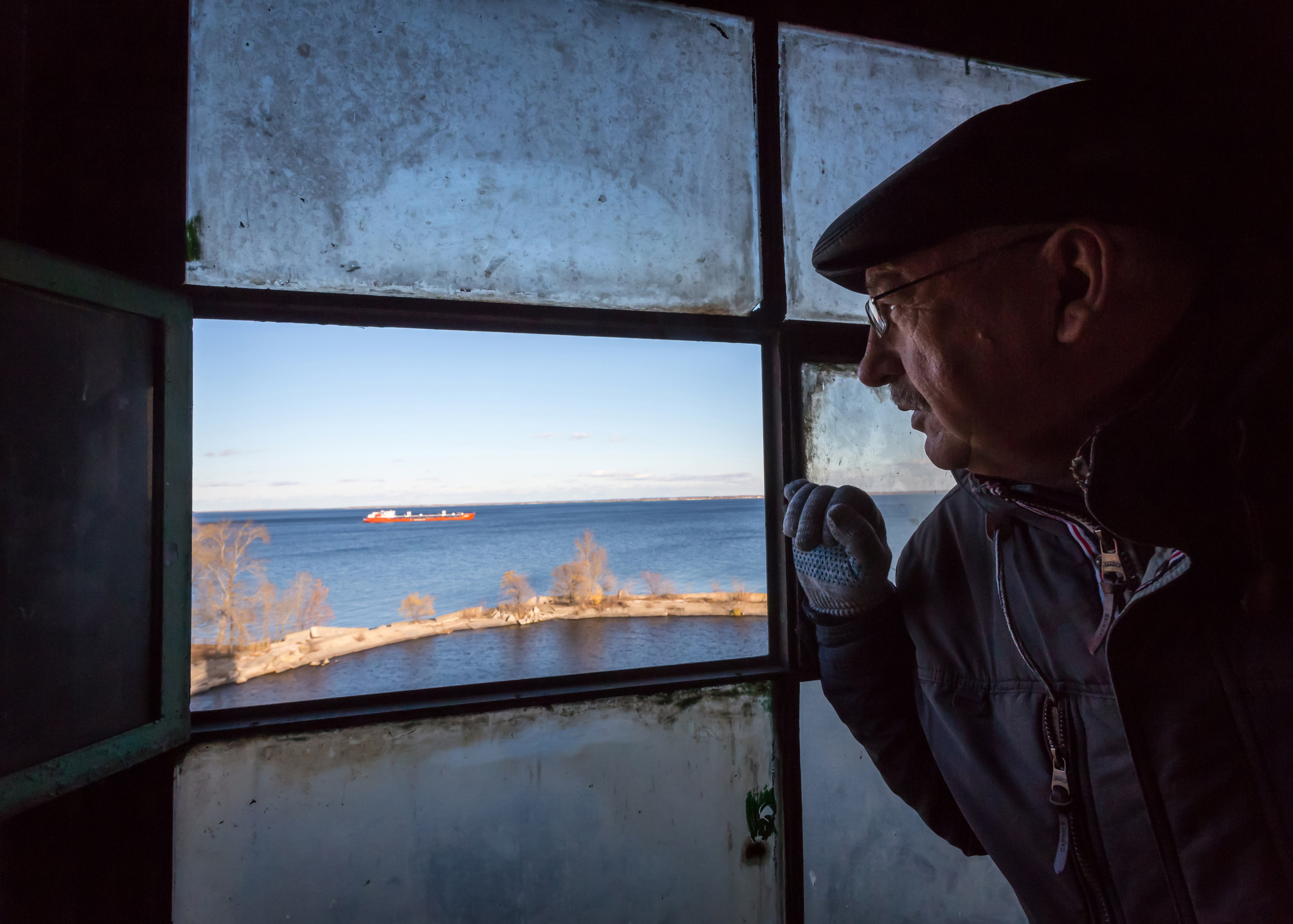 ХВАЛЫНСК: ГОРОД НА ДНЕ МОРЯ. Контакты