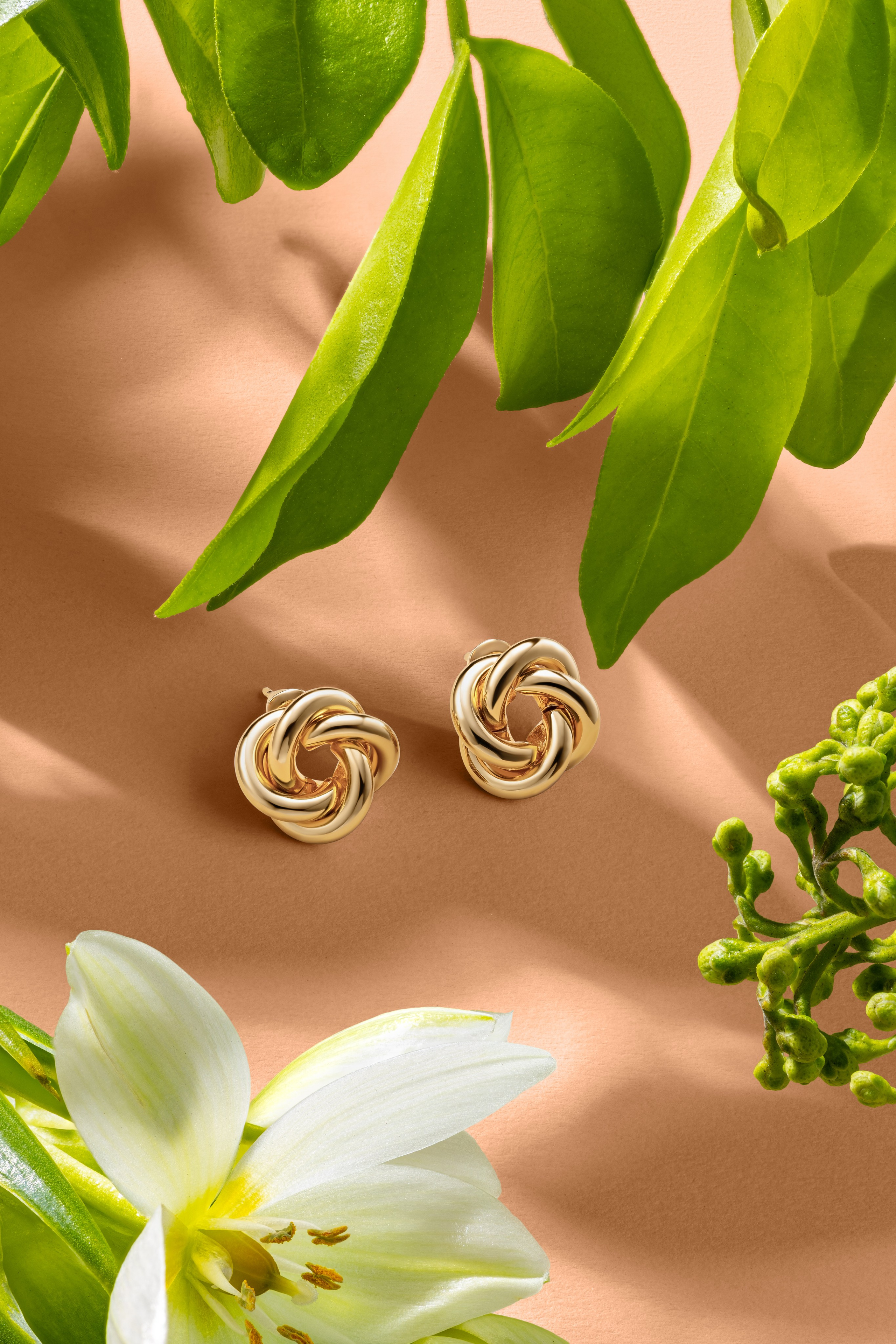 УКРАШЕНИЯ, БИЖУТЕРИЯ