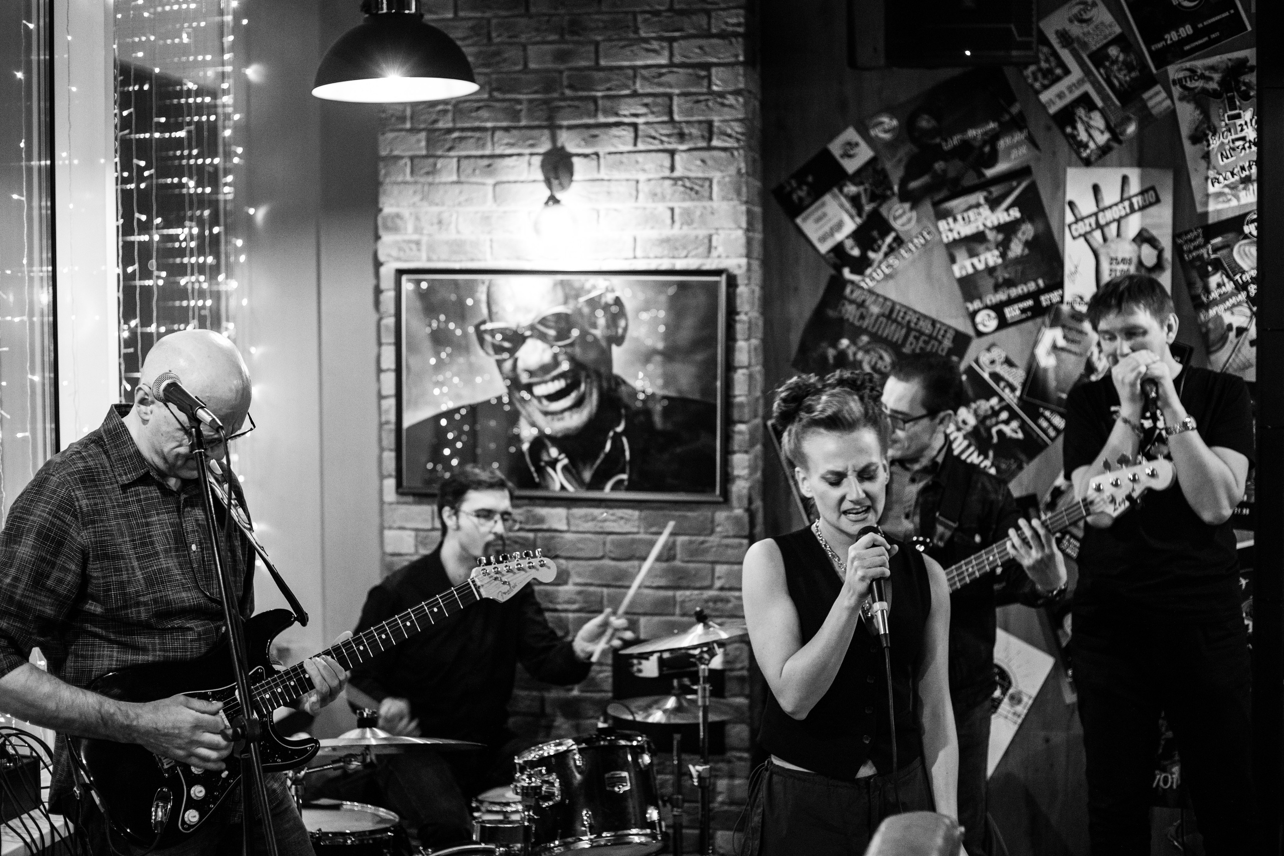 Button Bar — Red Satchel (25.11.2023). Фотограф Вадим Семак