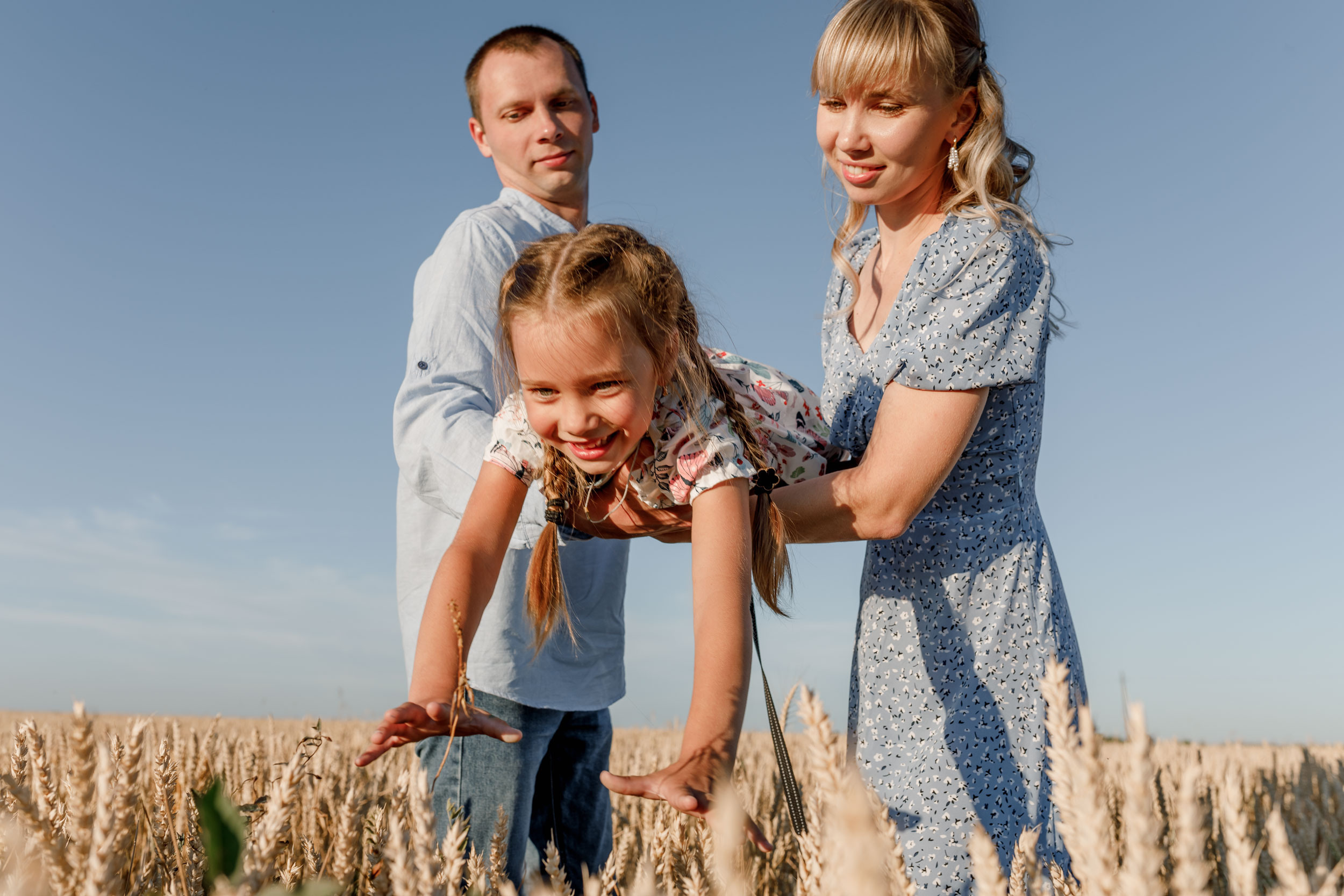 В поле. Свадебный фотограф Евгения Девиченская