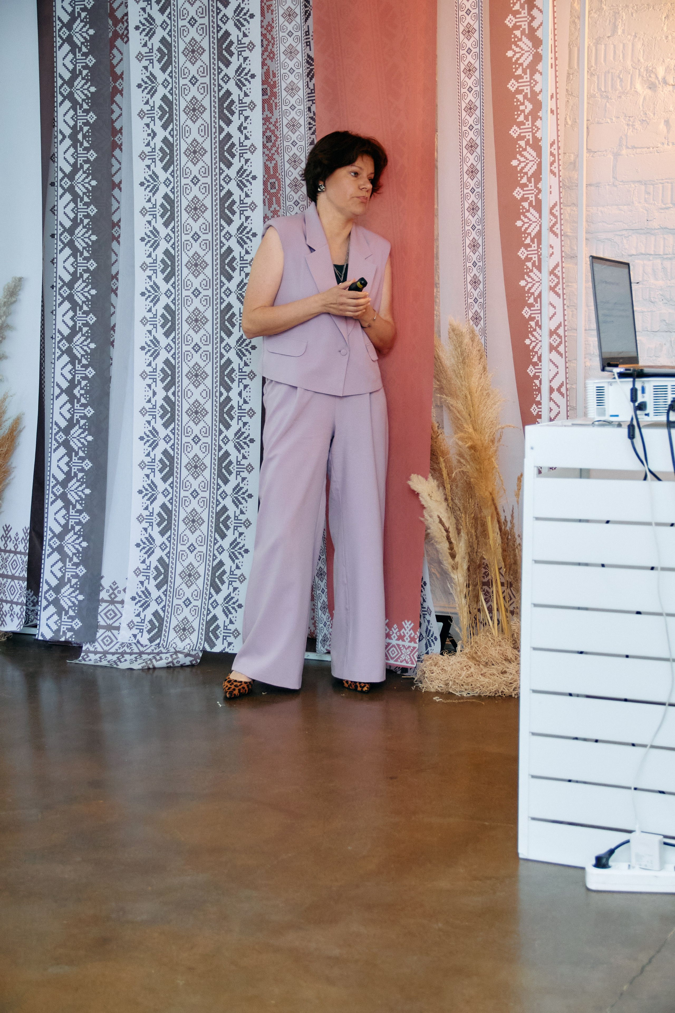 Деловой разговор «Перспективы инвестиций в 2024 году». Фотограф в Смоленске Ася Польшина