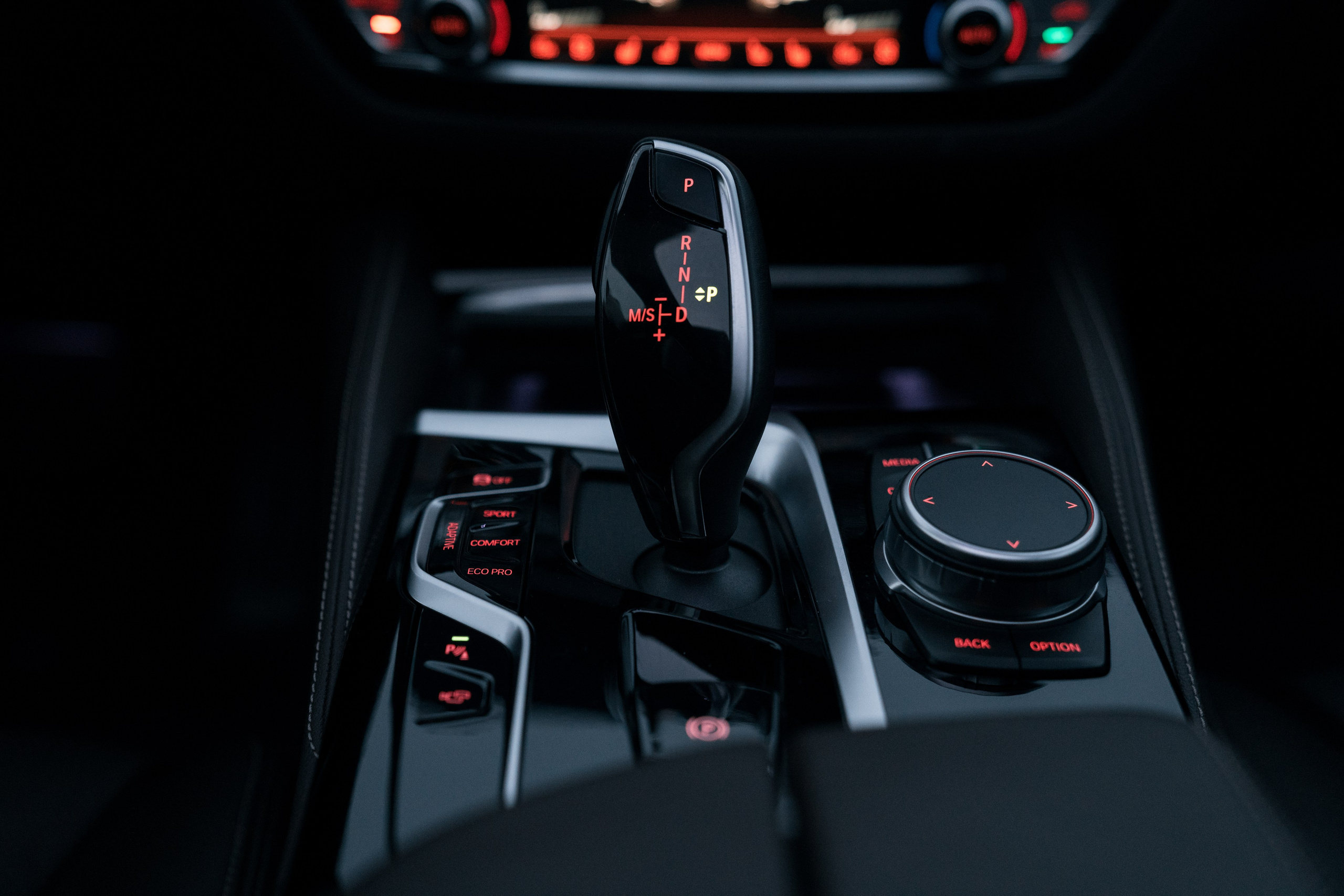 BMW M550i XDrive. Идеальные портреты для соцсетей — Фотограф Ленар