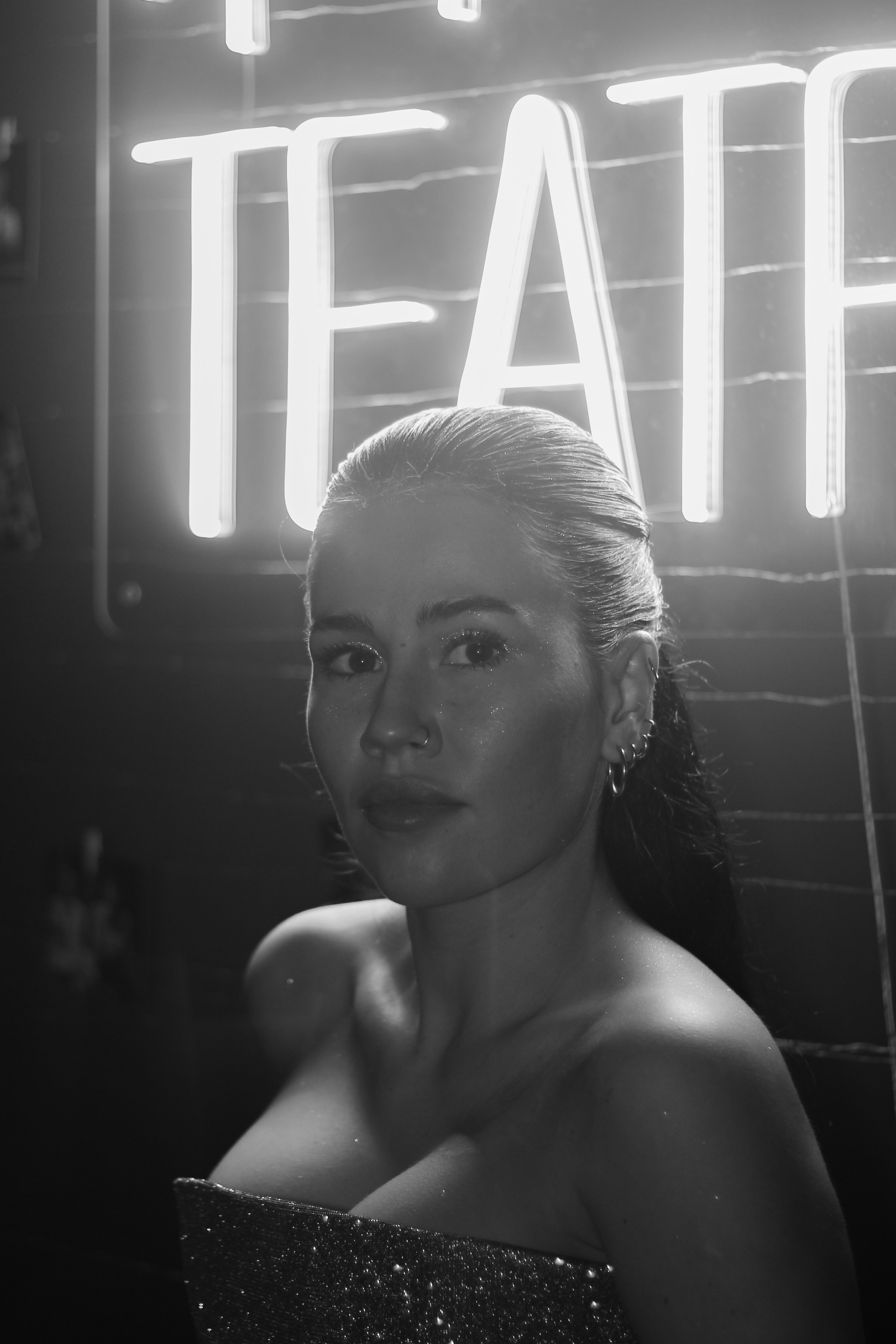 Репортаж спектакль. Портретный фотограф DanilNabody