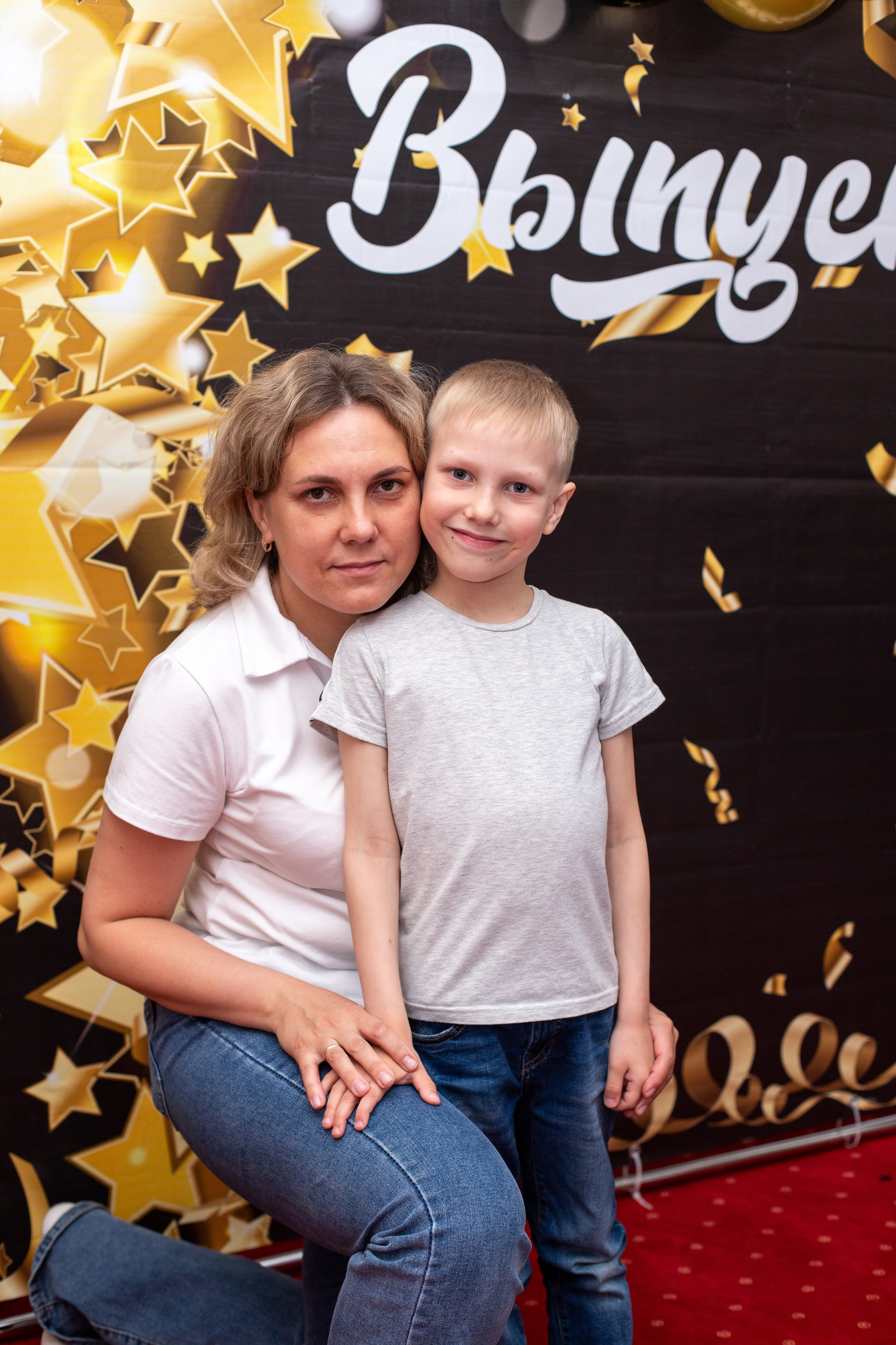 Выпускной 4 класс. Фотосессия под любой запрос в Красноярске. т+79237847111