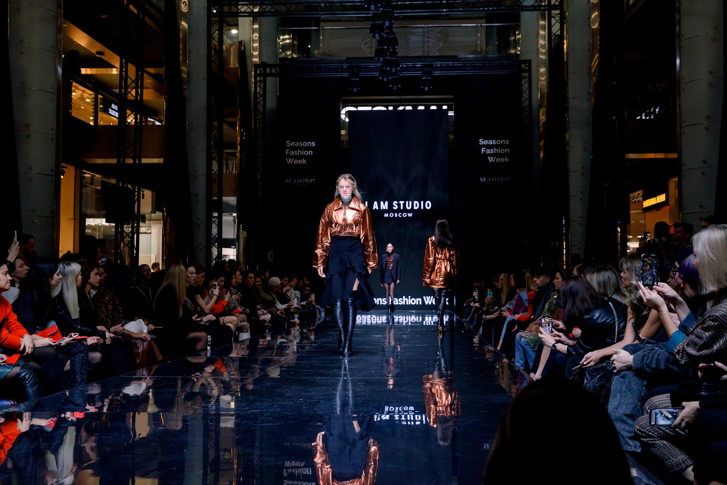 SFW. Любовь Чуляева — свадебный фотограф в Москве и Европе