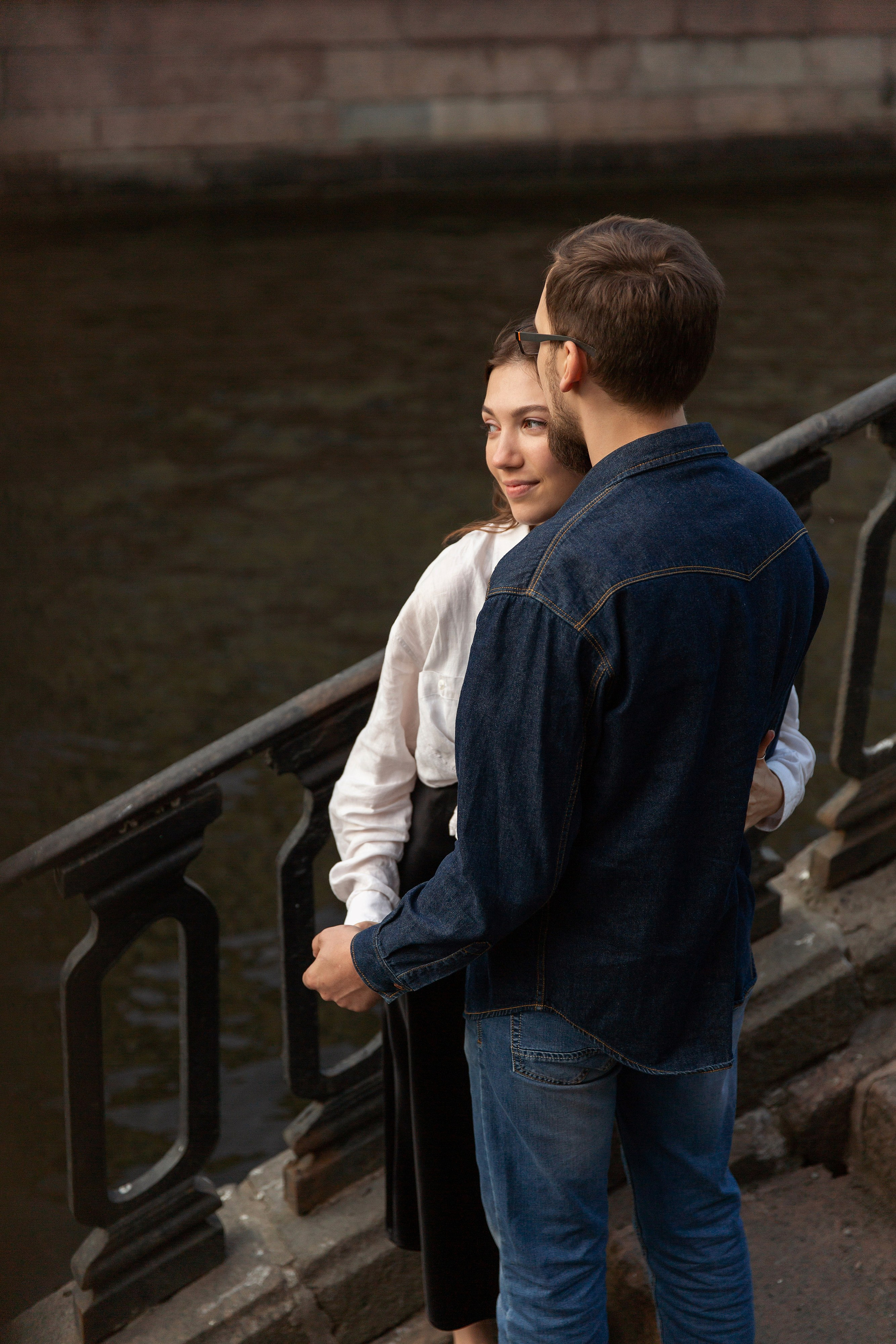 Фотосессия истории любви в центре Петербурга. Свадебный и портретный фотограф в Санкт-Петербурге Надежда Чечулина