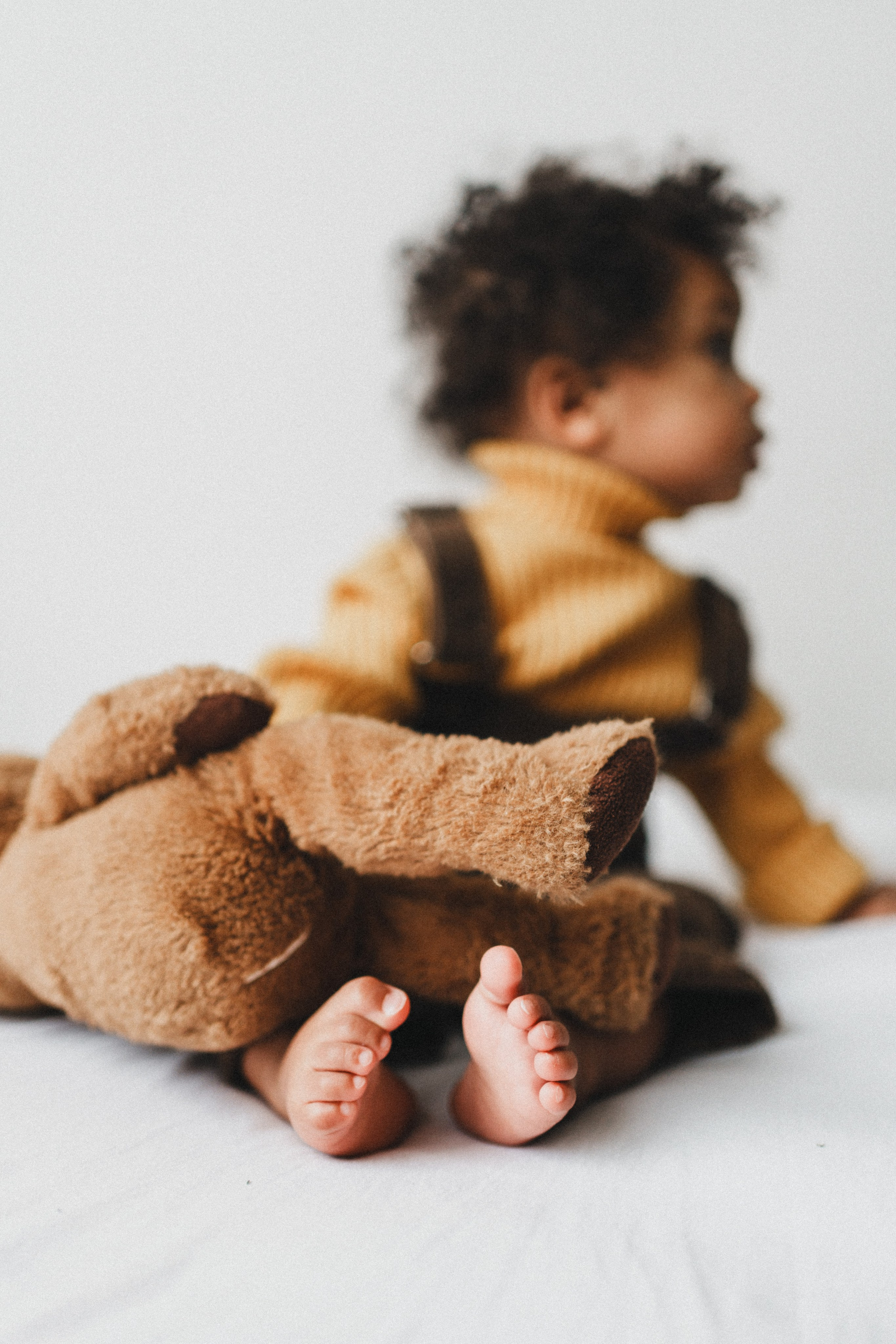 Девочки в мимозе. Семейный и детский фотограф и видеограф в Москве, Серпухове и Тарусе Валерия Сорокина