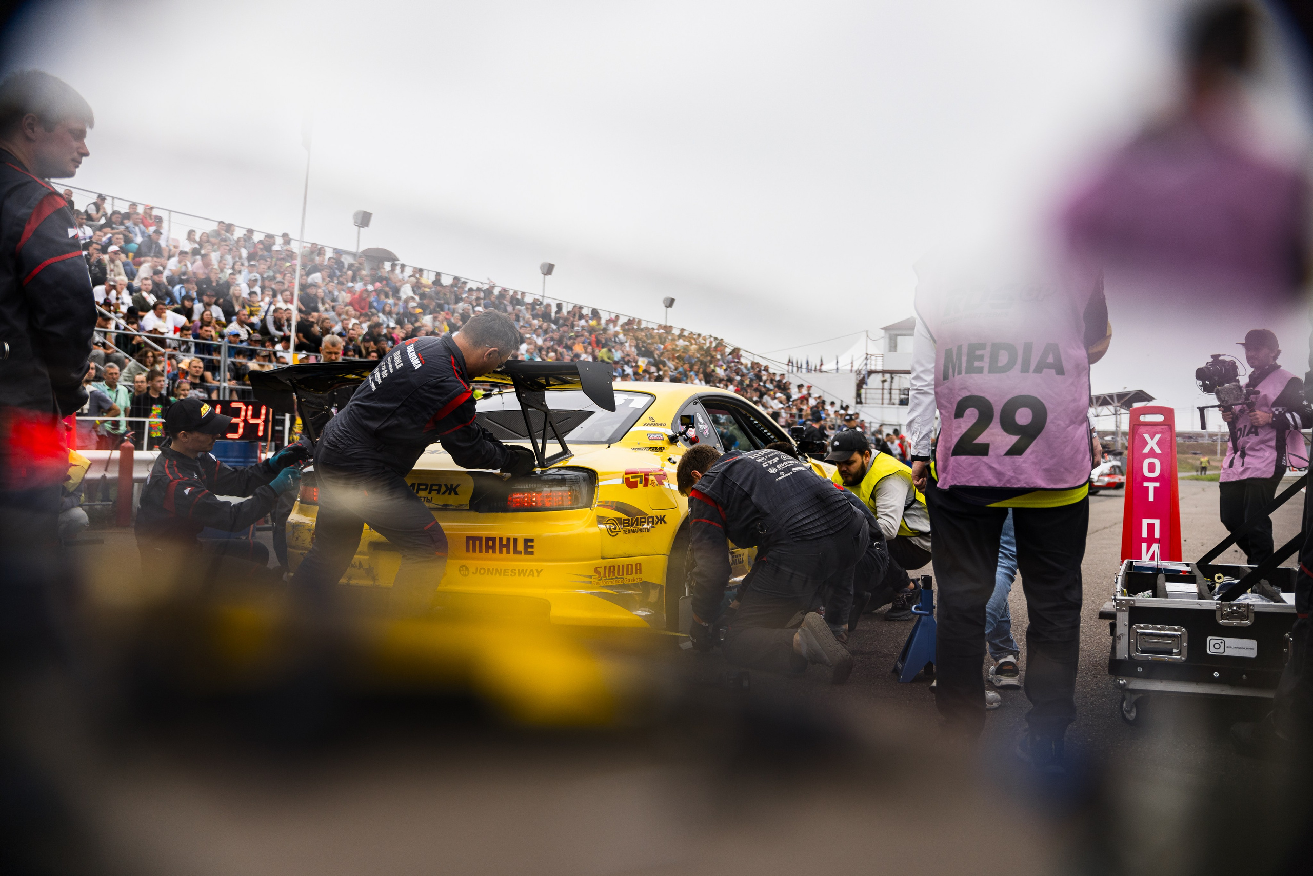 Репортаж. Tony Mikhailov