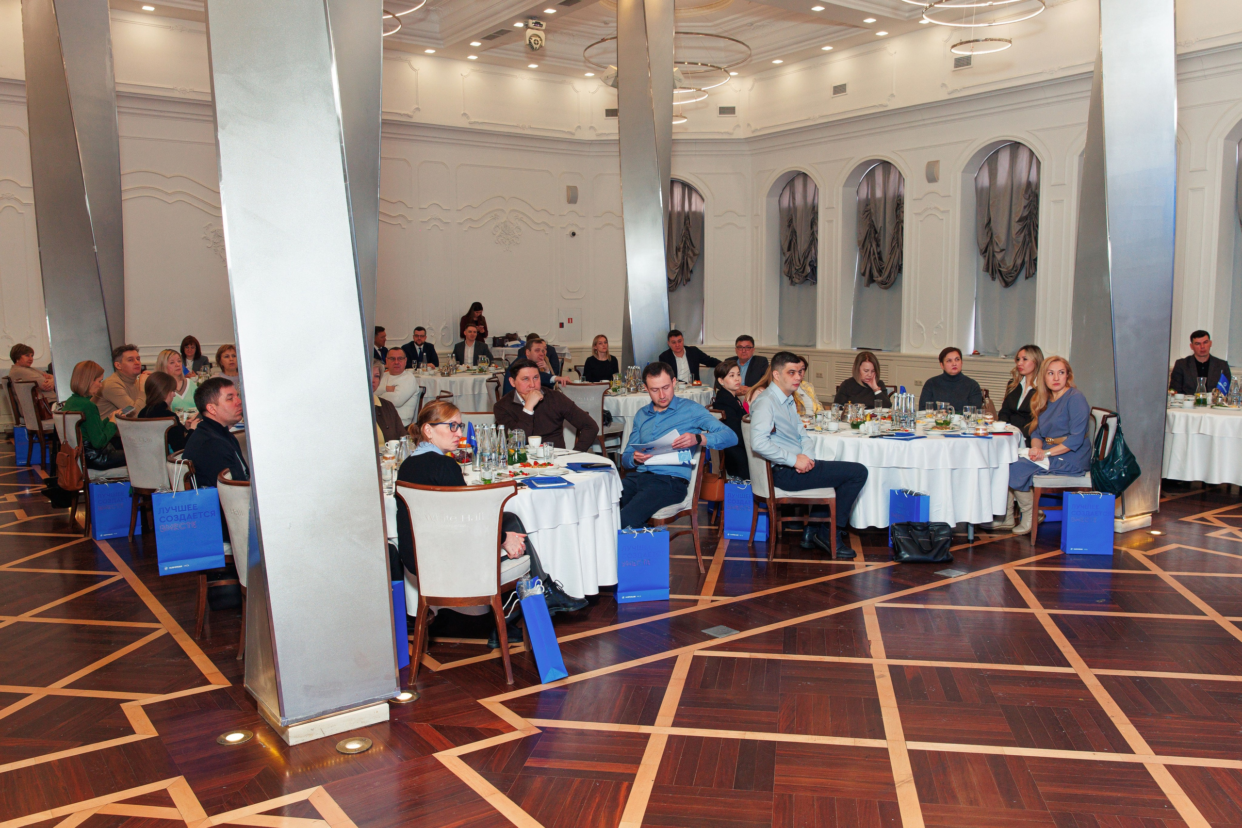 Бизнес-завтрак от Газпромбанка. Репортажный и свадебный фотограф в Уфе Павел Кожевников