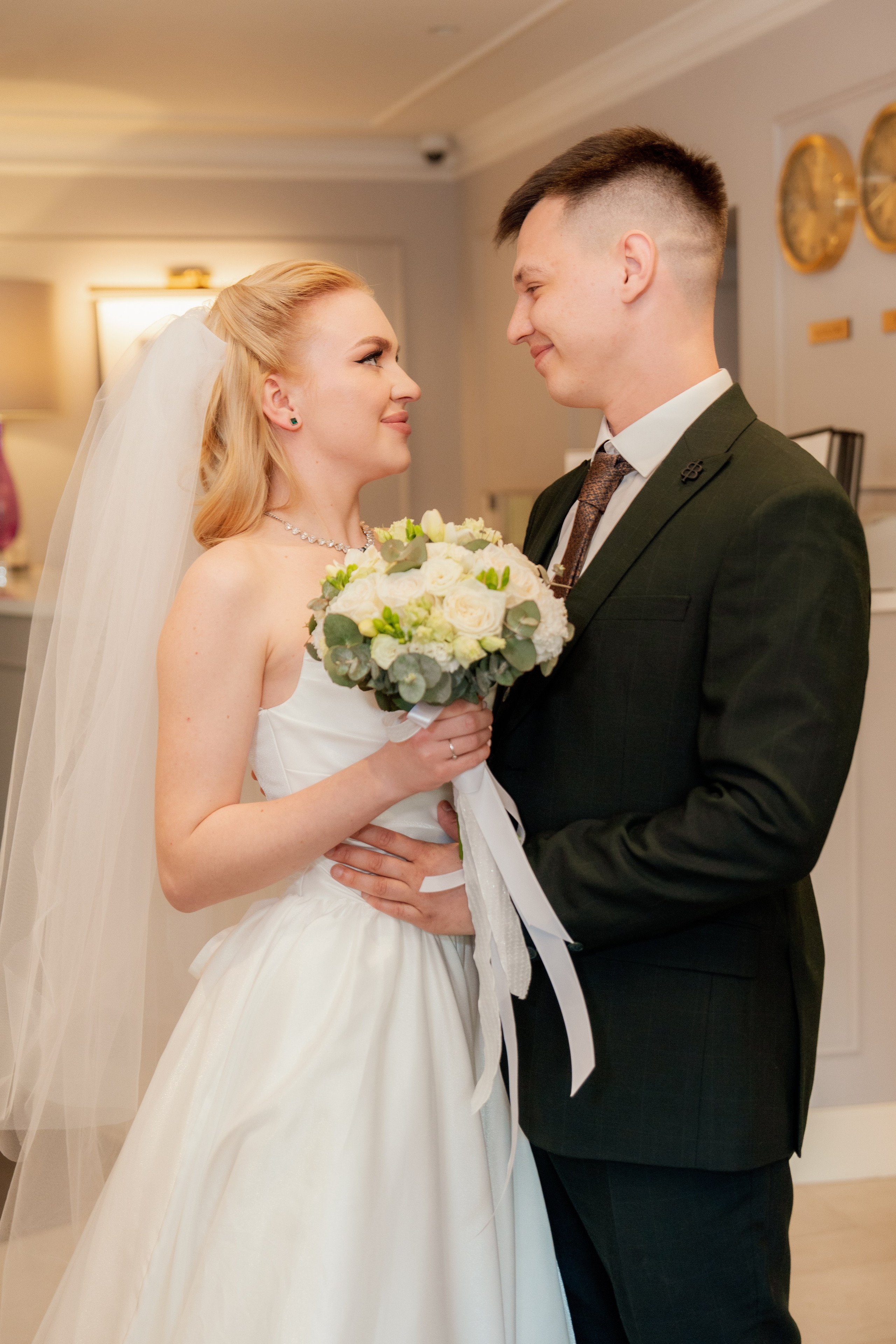 Алиса и Влад. Полный свадебный день (утро, усадьба, прогулка, выездная регистрация, банкет). Дата съемки 26.04.2025. Свадебный фотограф Москва