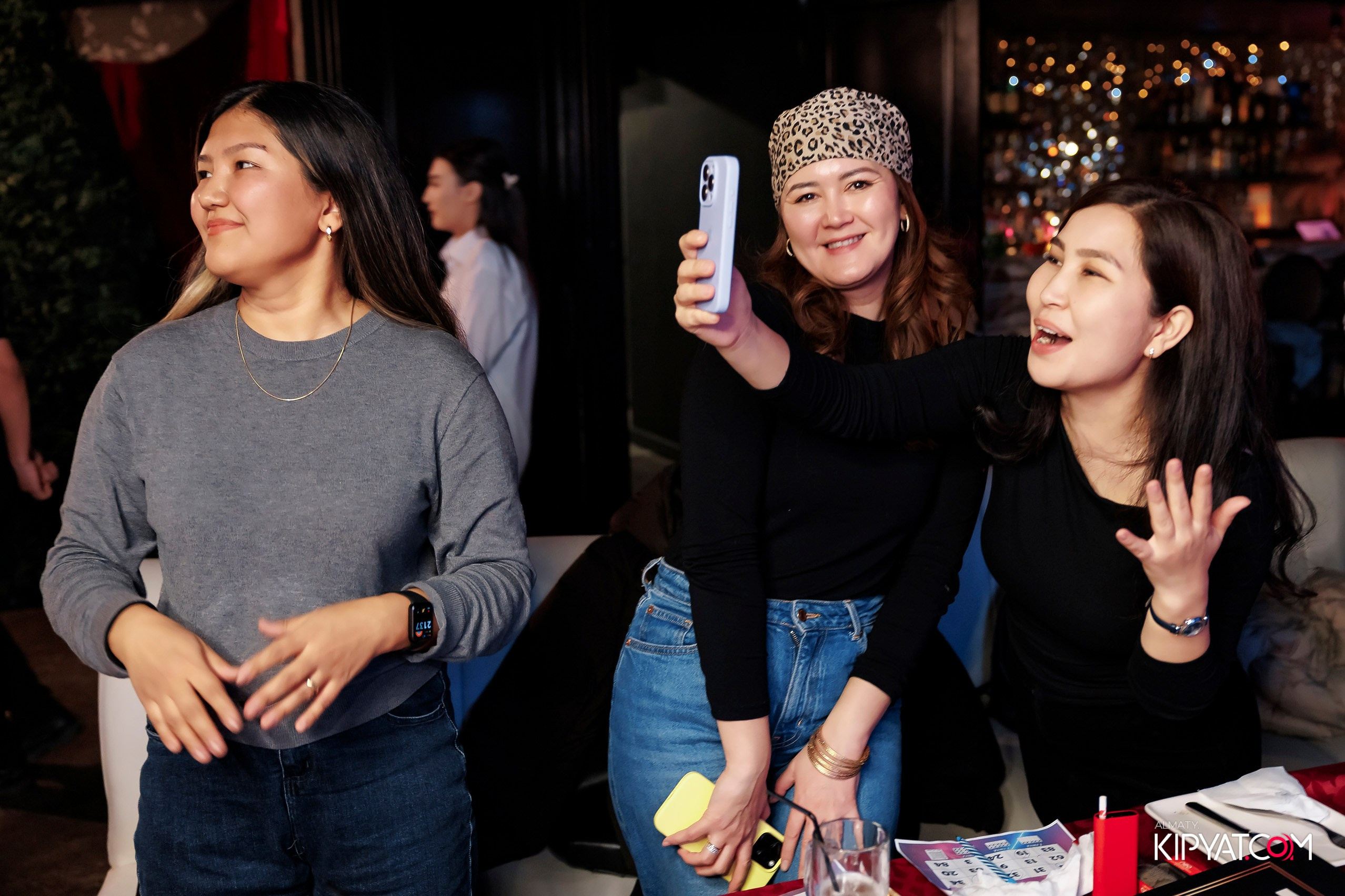 МУЗЫКАЛЬНОЕ ЛОТО В HIT RETRO. КИПЯТКОМ АЛМАТЫ! Фотосъемка мероприятий в Алматы