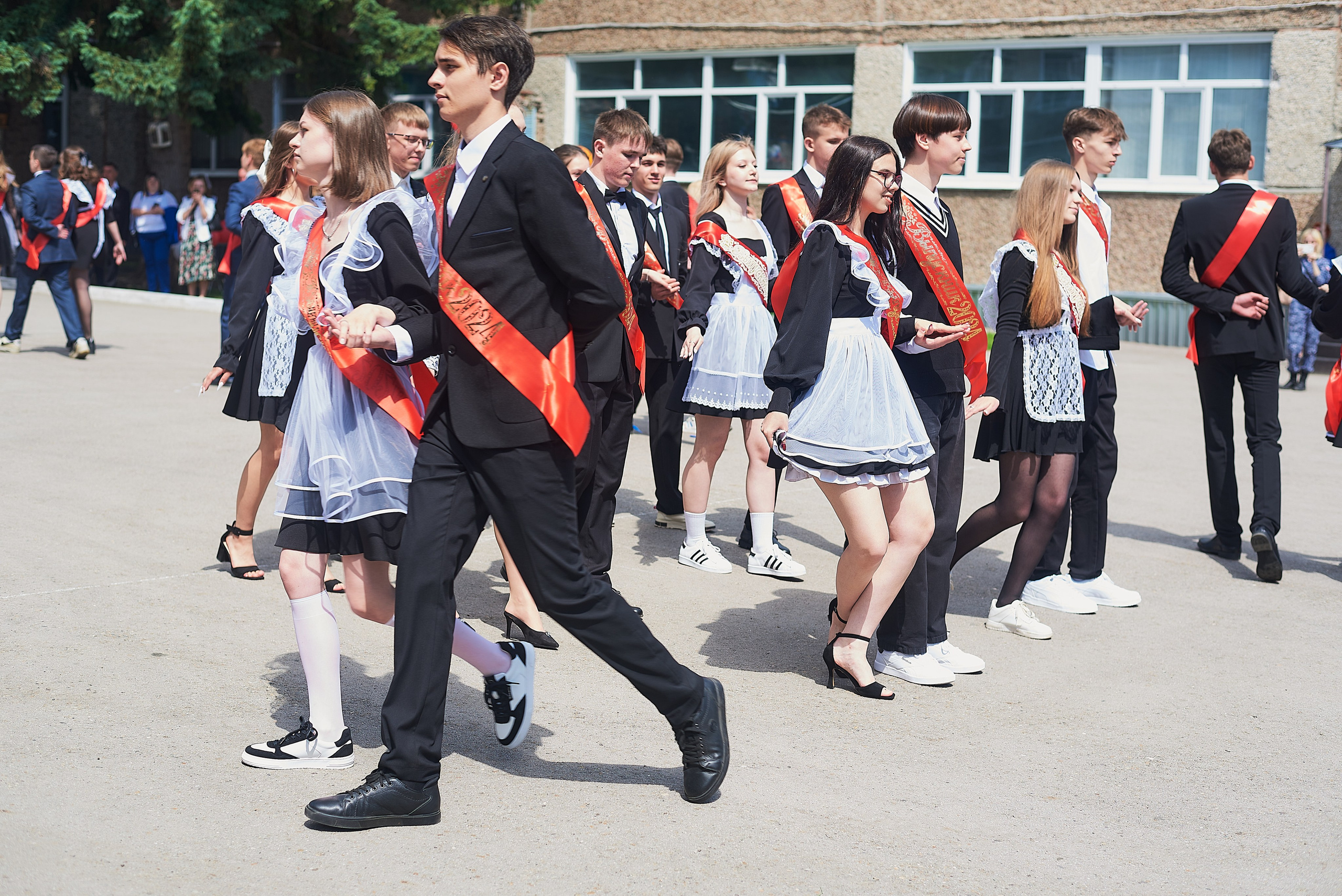 Последний звонок. Фотограф Елена Дука. Контент съемка. Семейная фотография