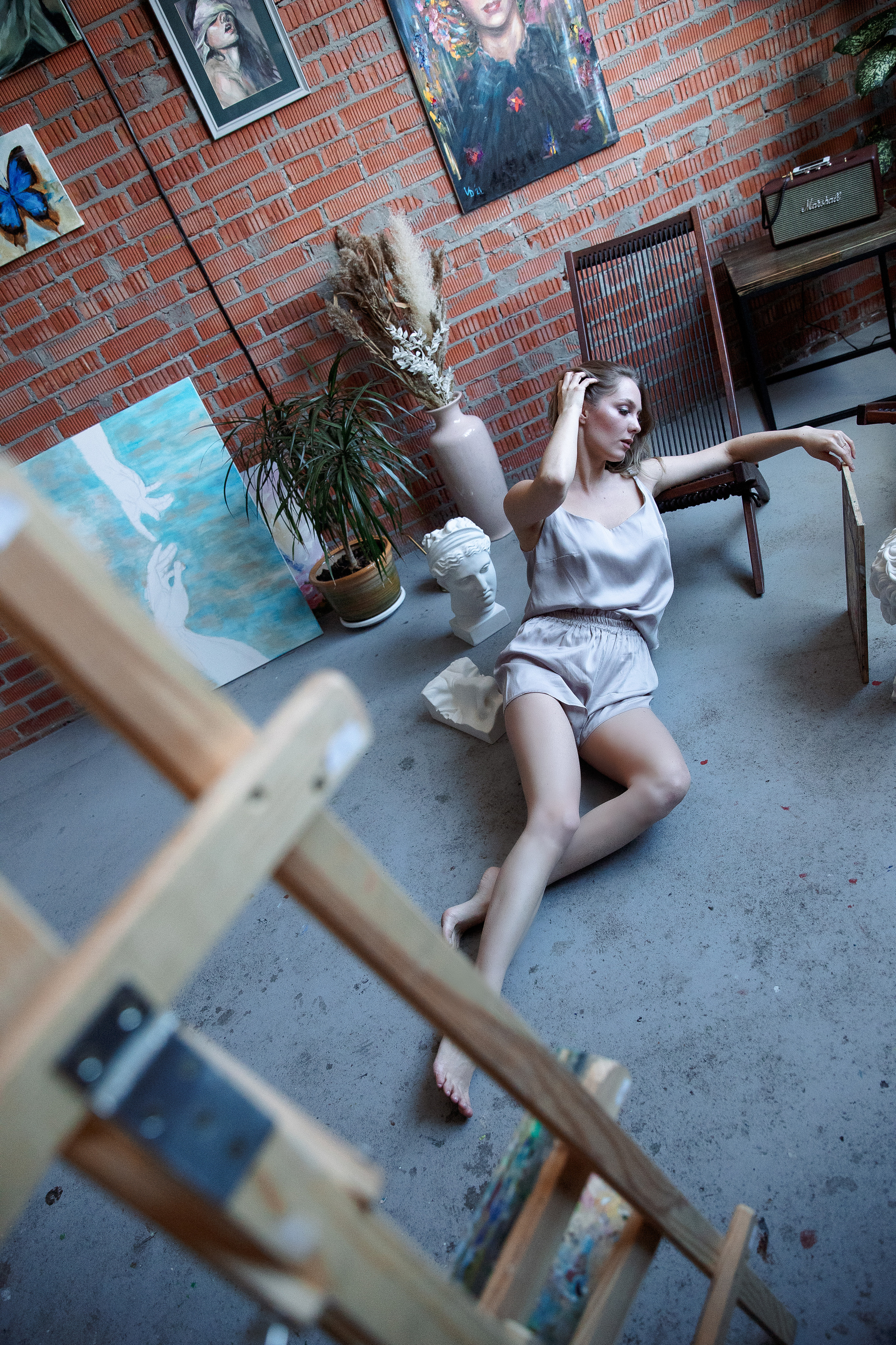 Утро невесты в художественной мастерской. Свадебный и семейный фотограф в Челябинске Юлия Ишимова