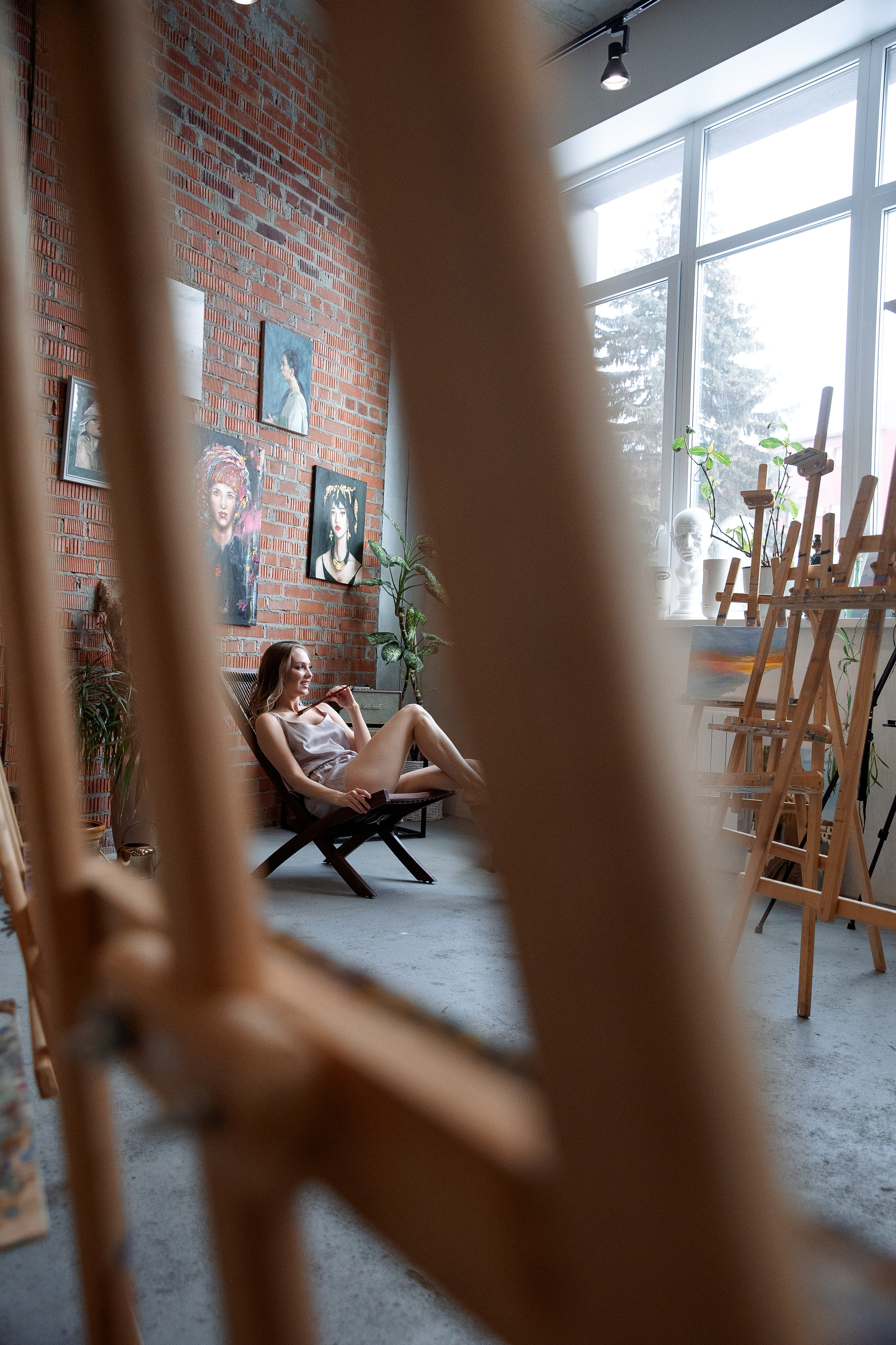 Утро невесты в художественной мастерской. Свадебный и семейный фотограф в Челябинске Юлия Ишимова