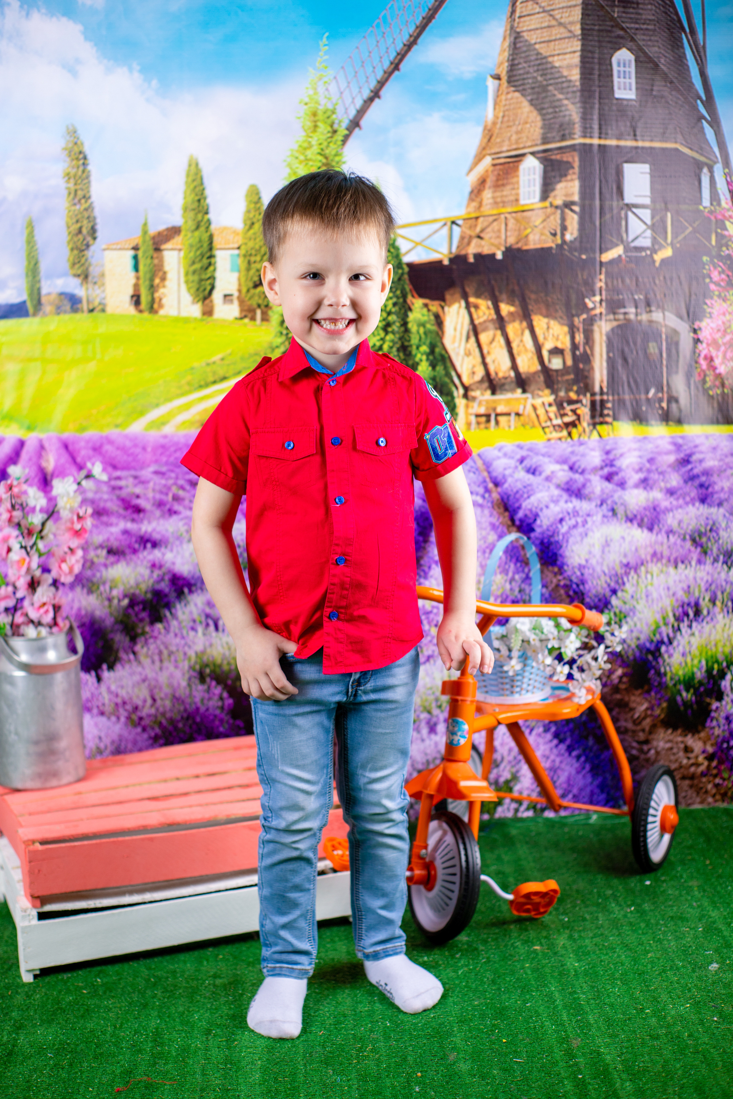 Весенняя фотосессия. Альбомы с самого детства. +79237847111