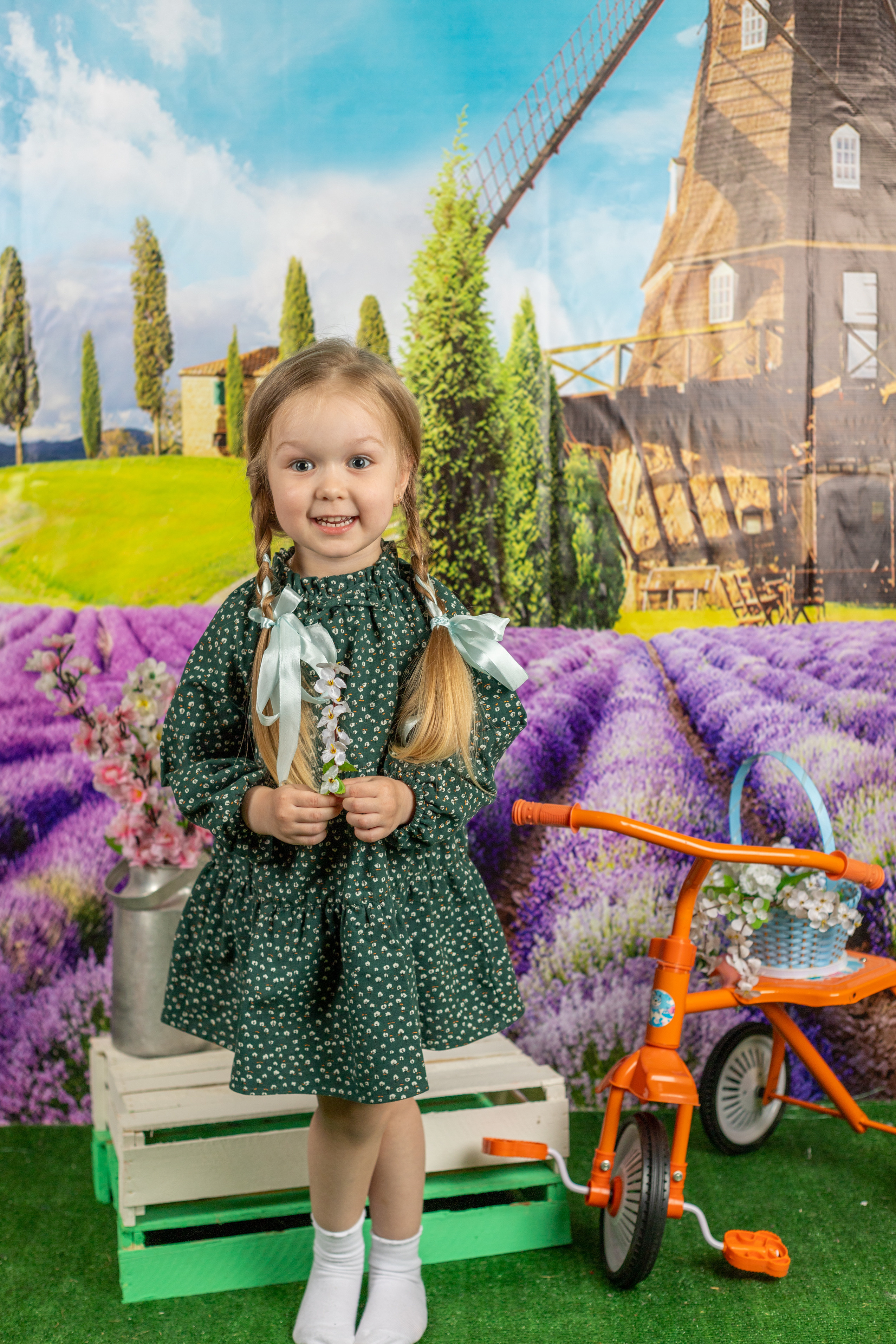 Весенняя фотосессия. Альбомы с самого детства. +79237847111