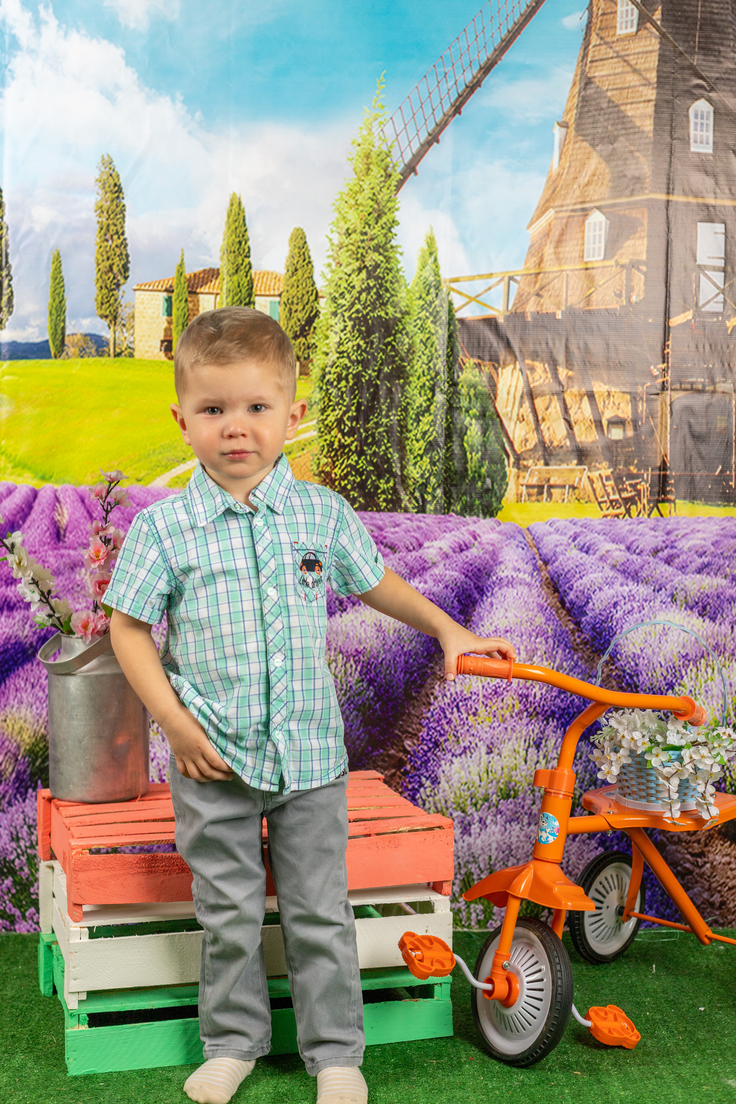 Весенняя фотосессия. Альбомы с самого детства. +79237847111