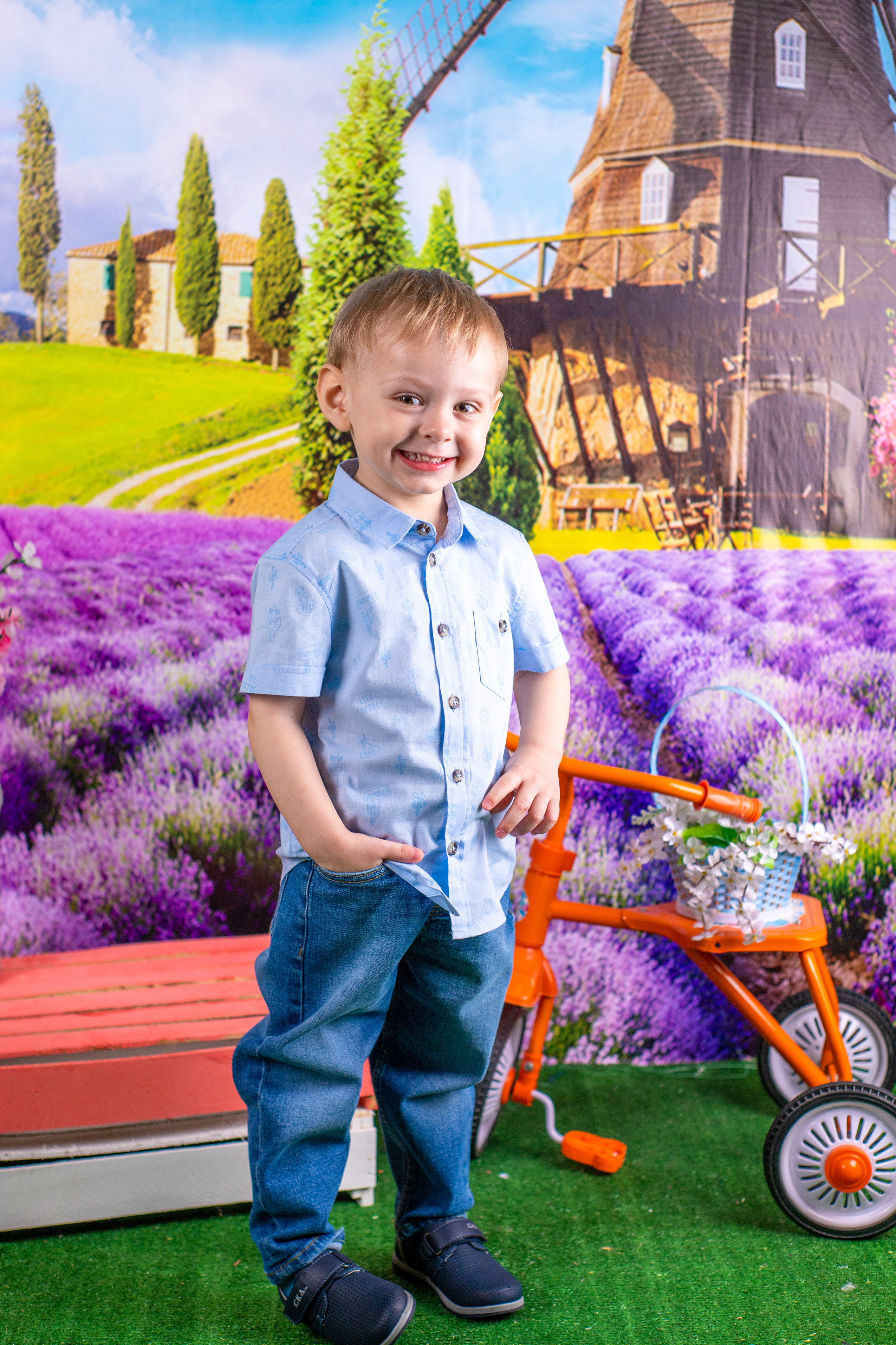 Весенняя фотосессия. Альбомы с самого детства. +79237847111