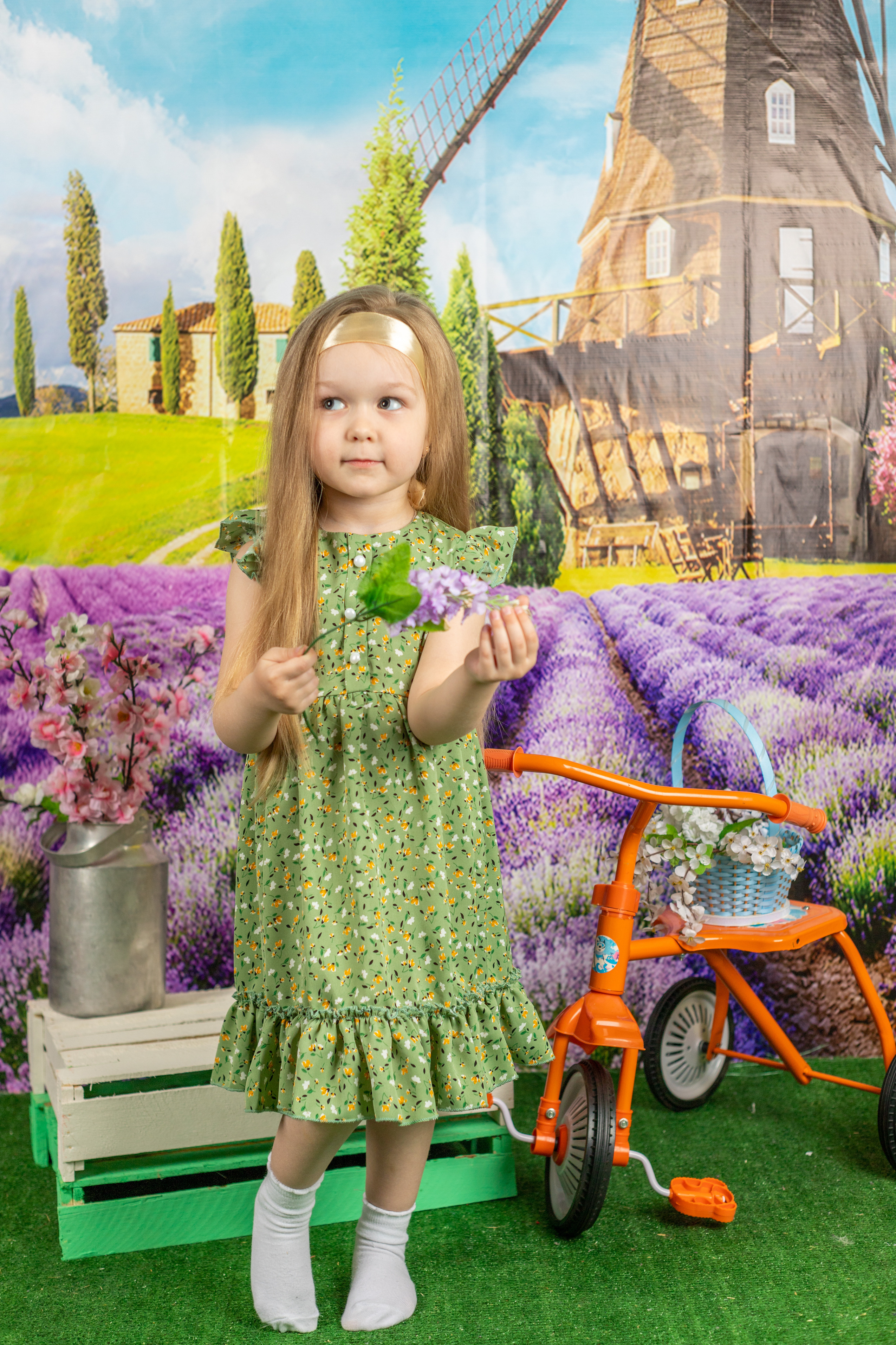 Весенняя фотосессия. Альбомы с самого детства. +79237847111