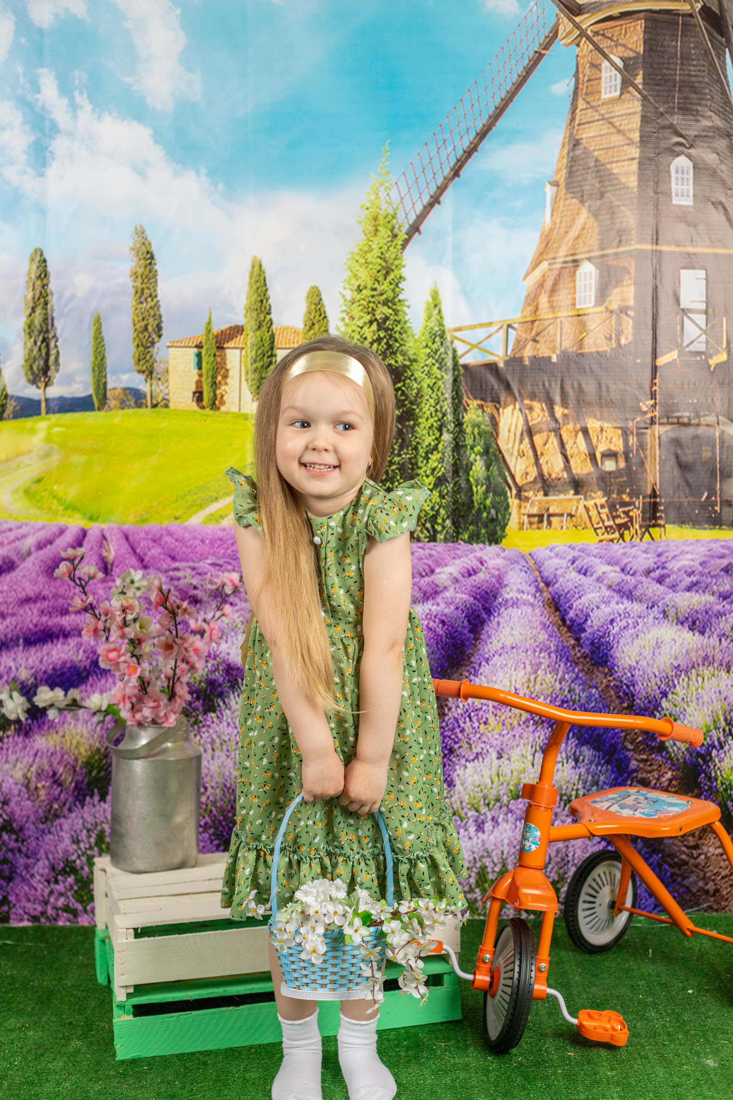 Весенняя фотосессия. Альбомы с самого детства. +79237847111