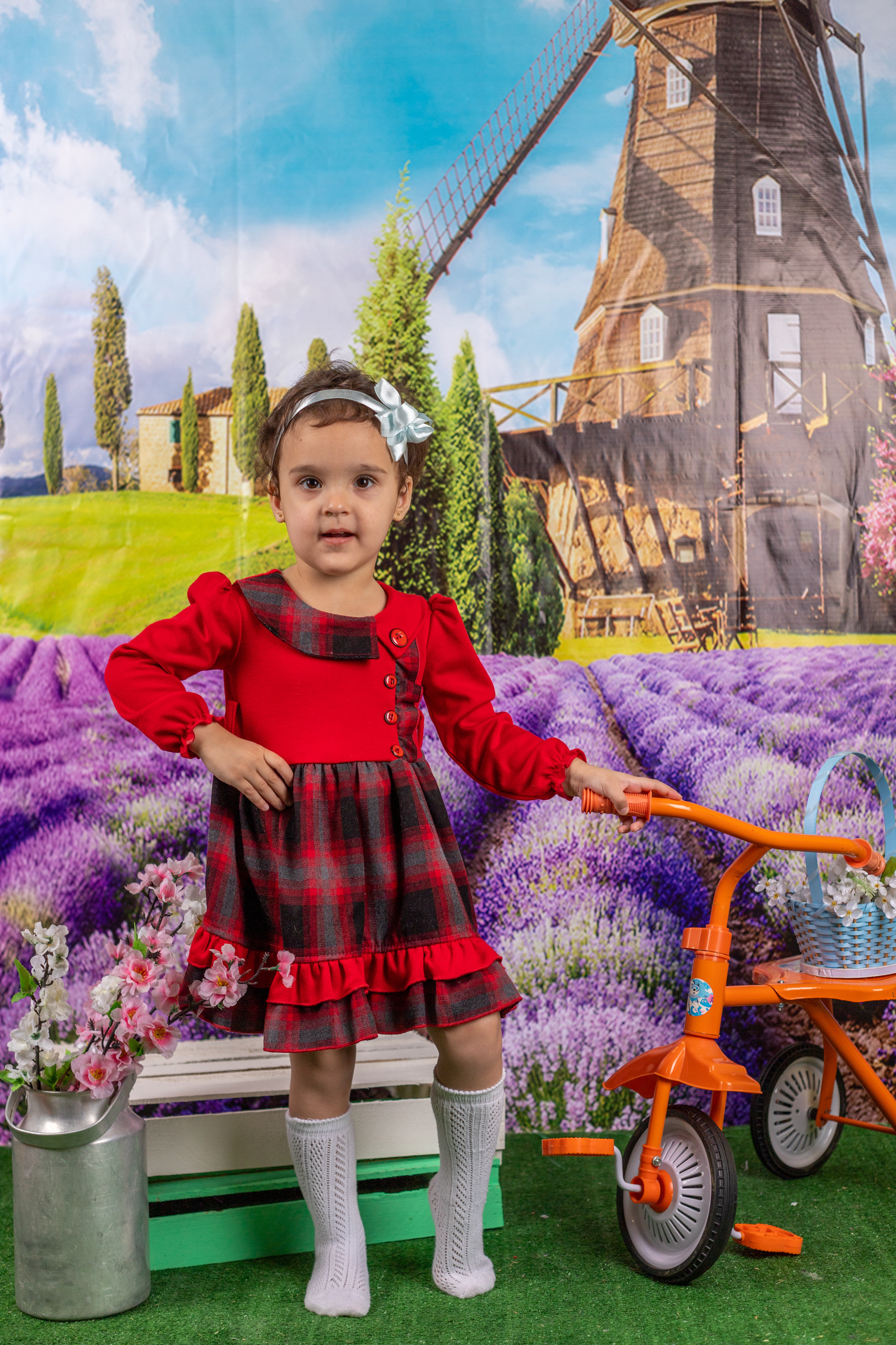 Весенняя фотосессия. Альбомы с самого детства. +79237847111