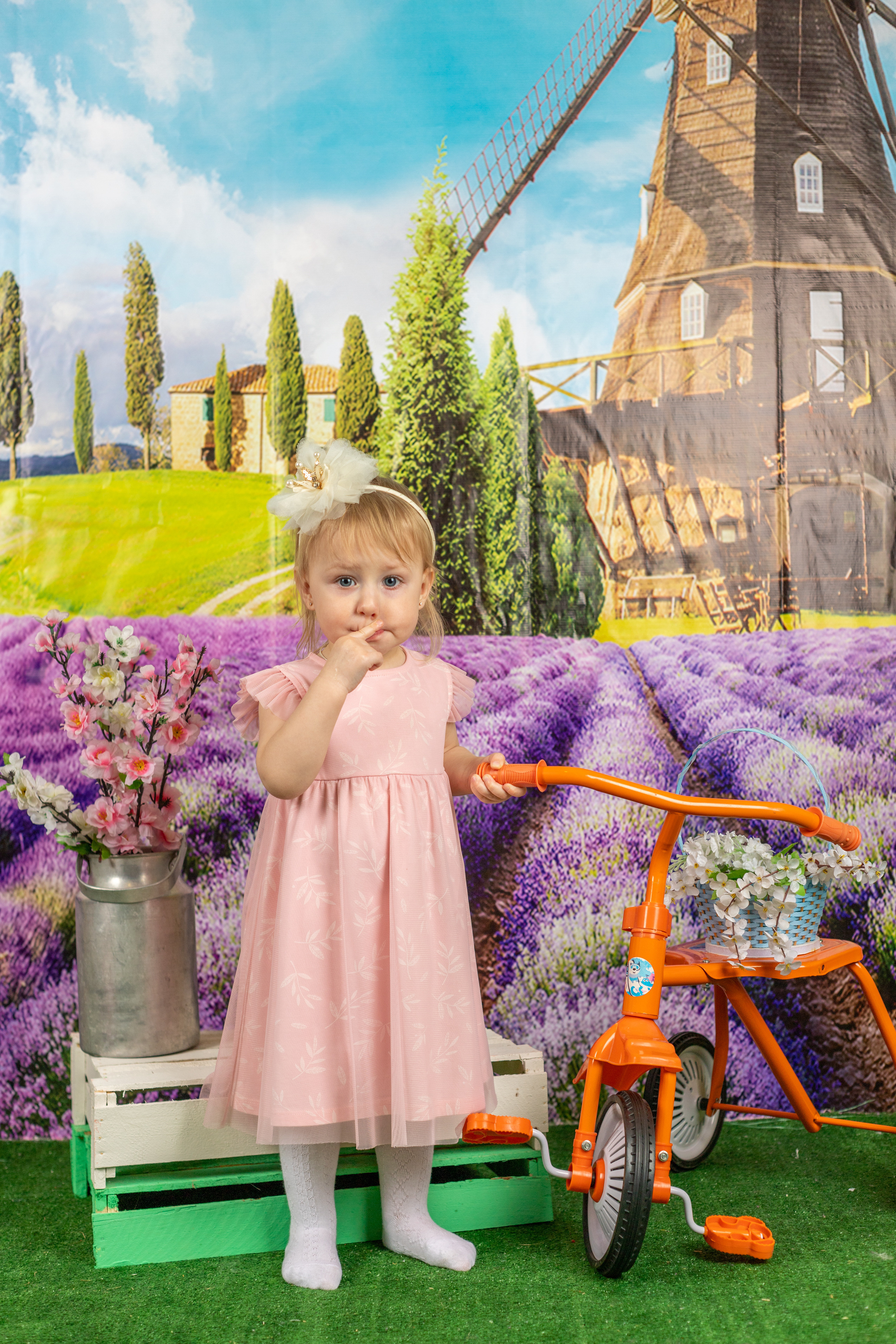 Весенняя фотосессия. Альбомы с самого детства. +79237847111