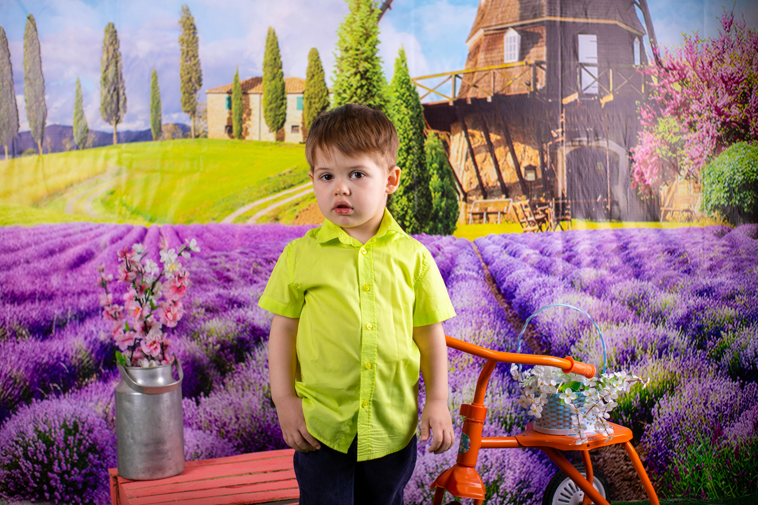 Весенняя фотосессия. Альбомы с самого детства. +79237847111