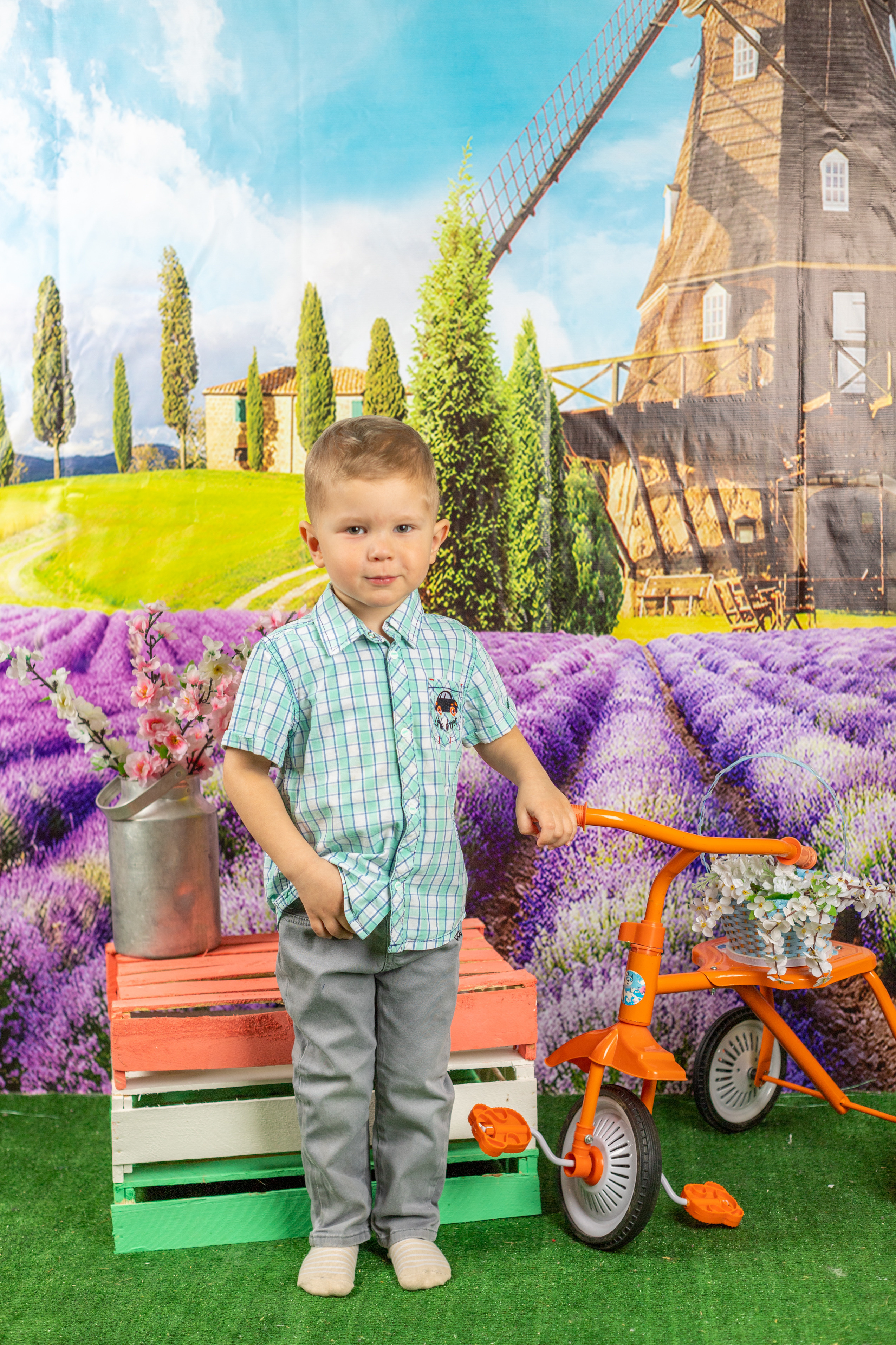 Весенняя фотосессия. Альбомы с самого детства. +79237847111