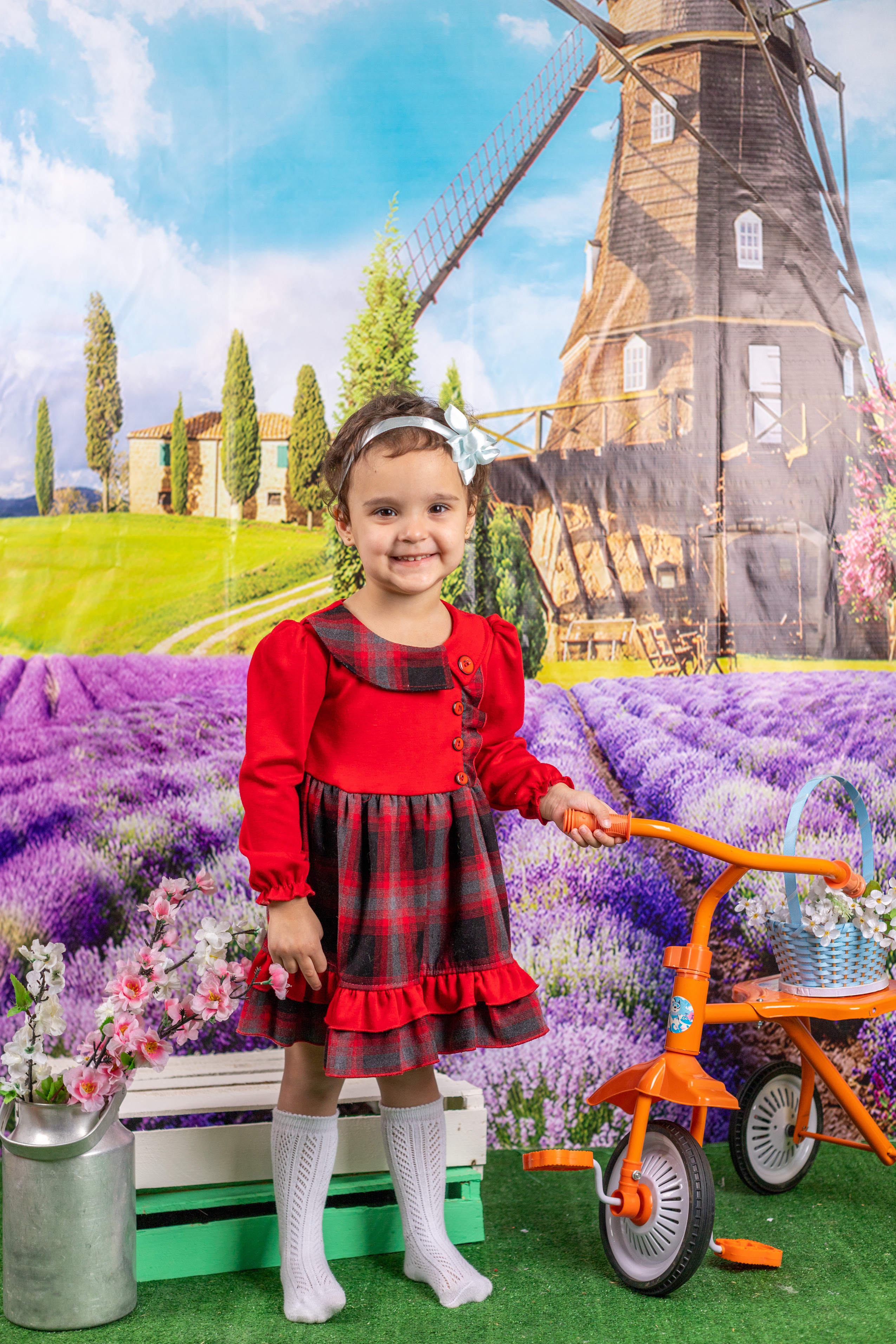 Весенняя фотосессия. Альбомы с самого детства. +79237847111