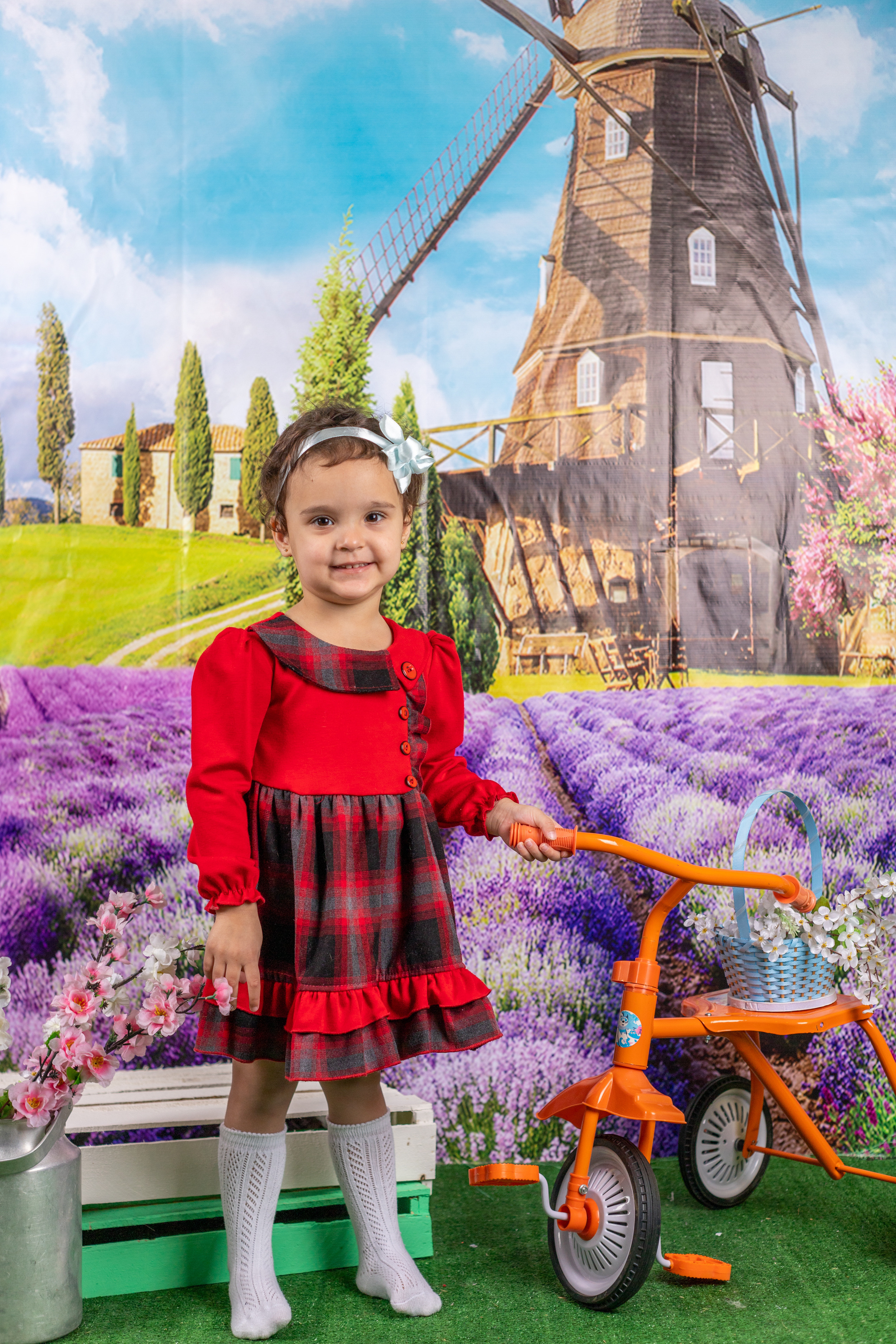 Весенняя фотосессия. Альбомы с самого детства. +79237847111