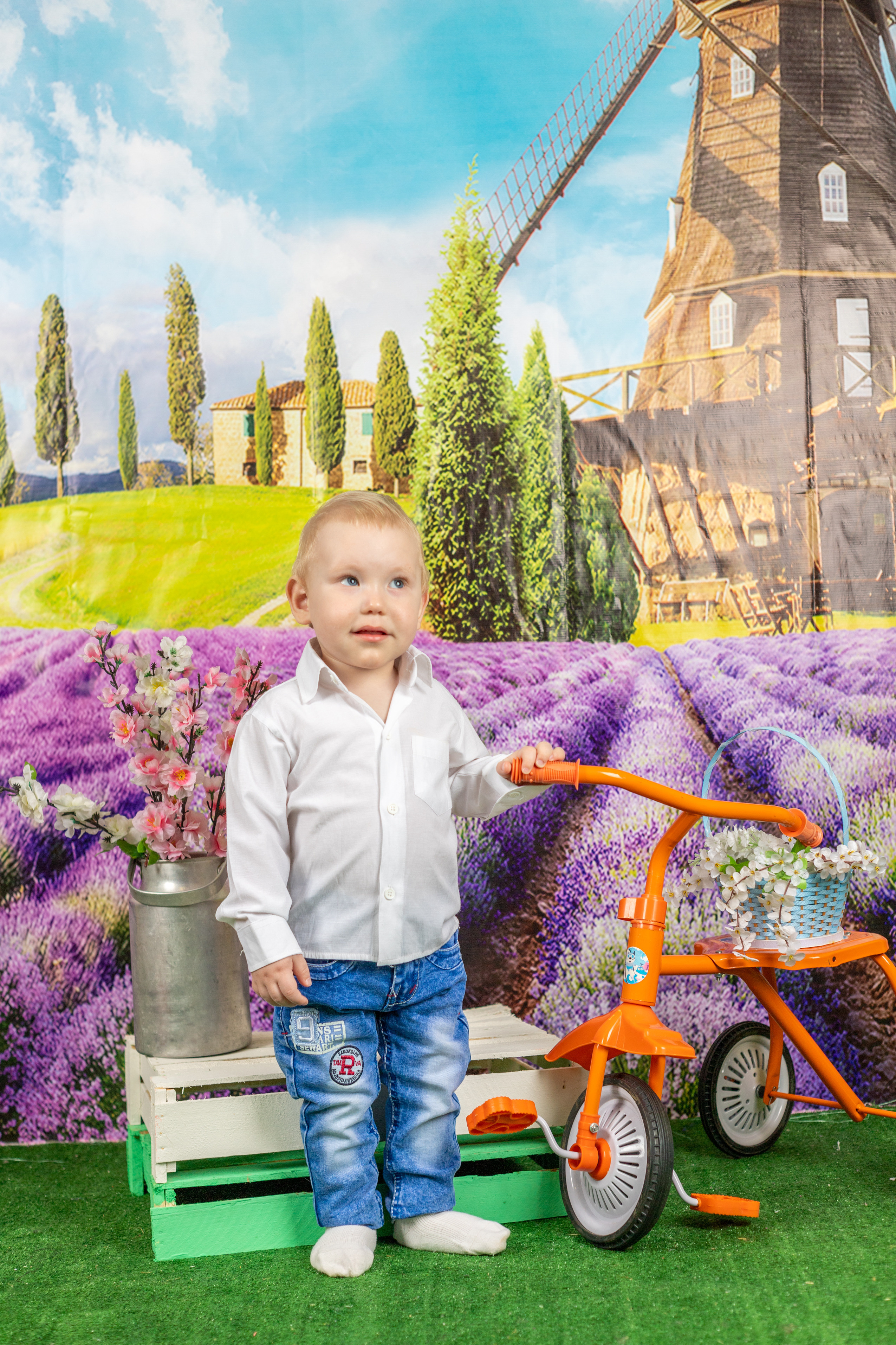 Весенняя фотосессия. Альбомы с самого детства. +79237847111