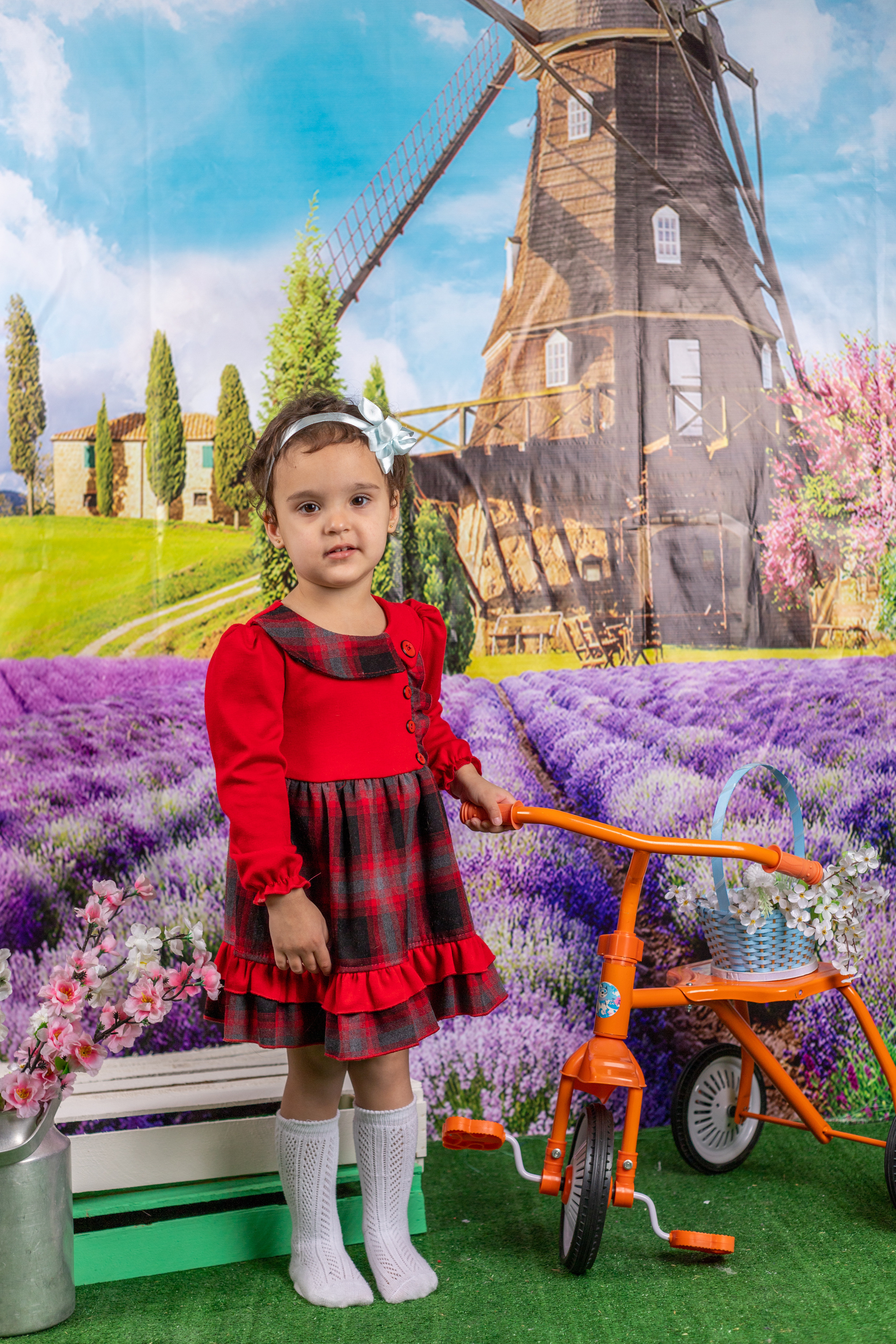 Весенняя фотосессия. Альбомы с самого детства. +79237847111