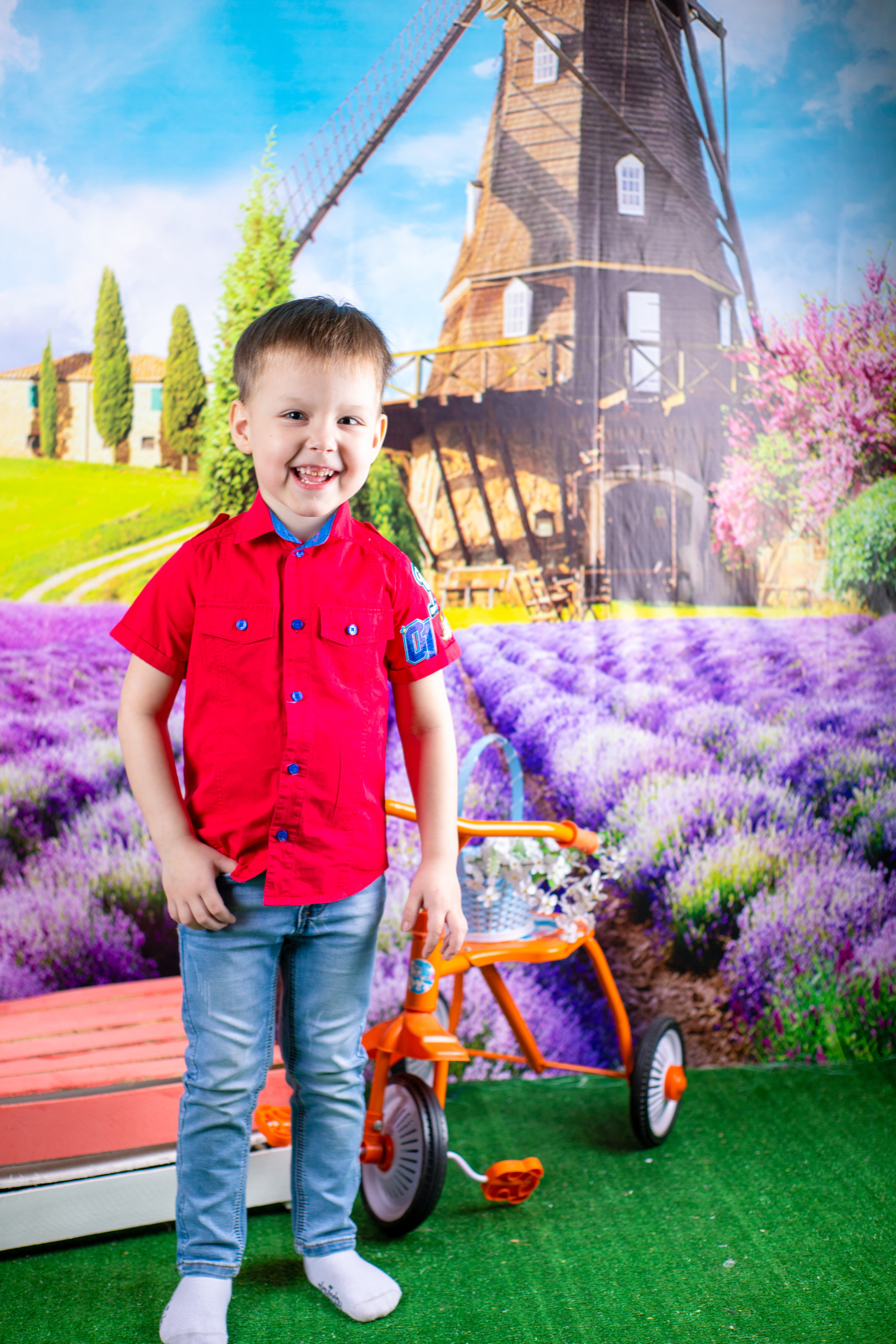 Весенняя фотосессия. Альбомы с самого детства. +79237847111