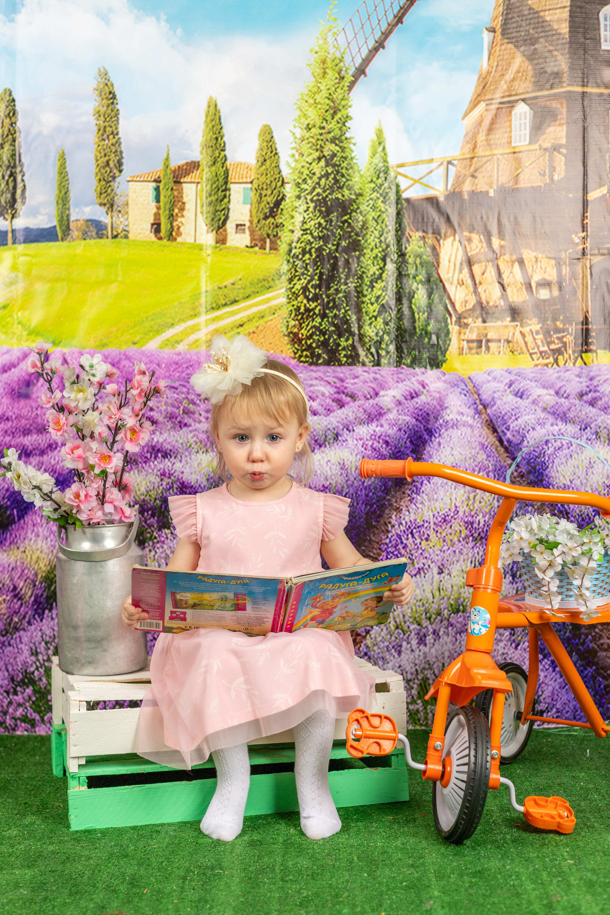 Весенняя фотосессия. Альбомы с самого детства. +79237847111