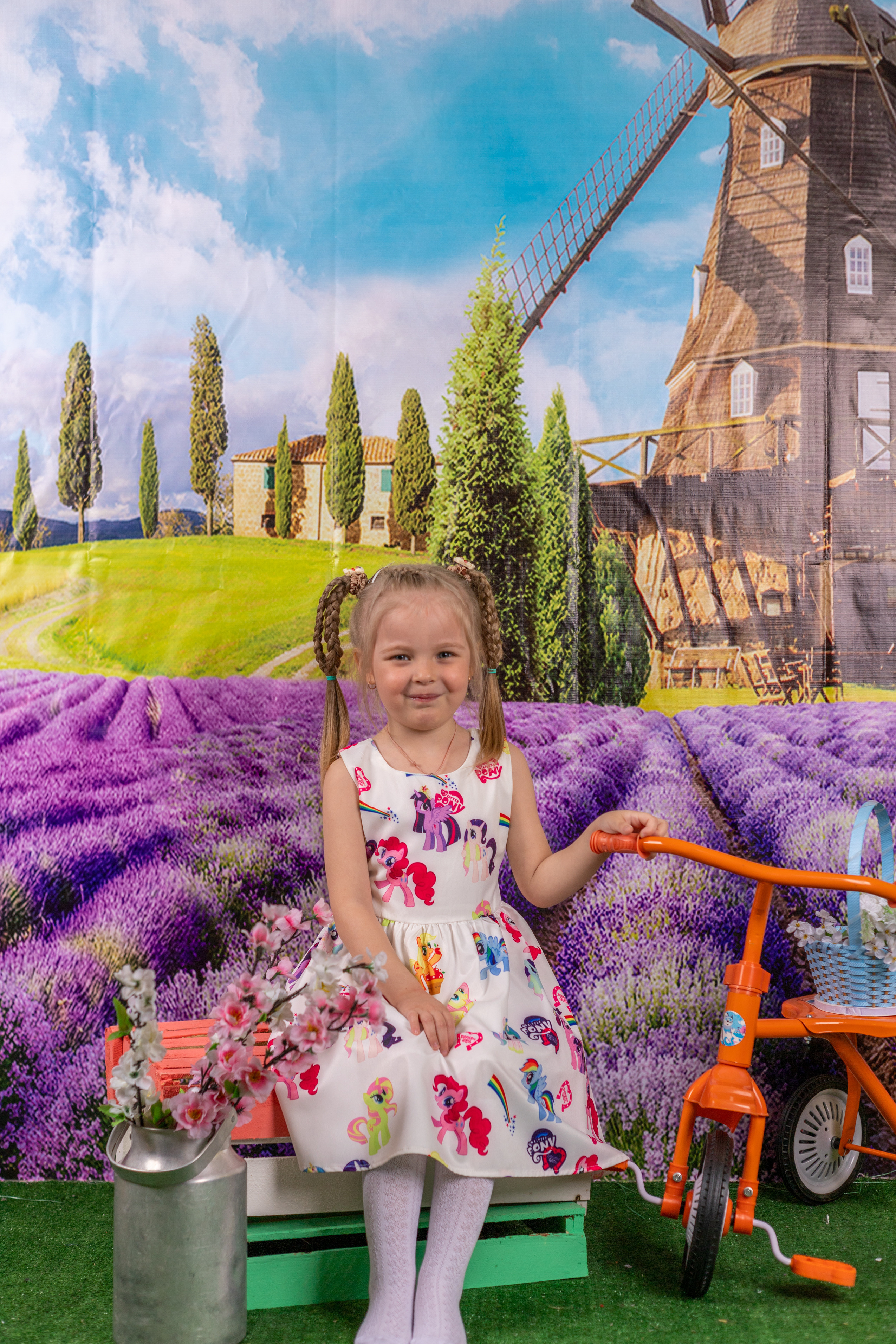 Весенняя фотосессия. Альбомы с самого детства. +79237847111