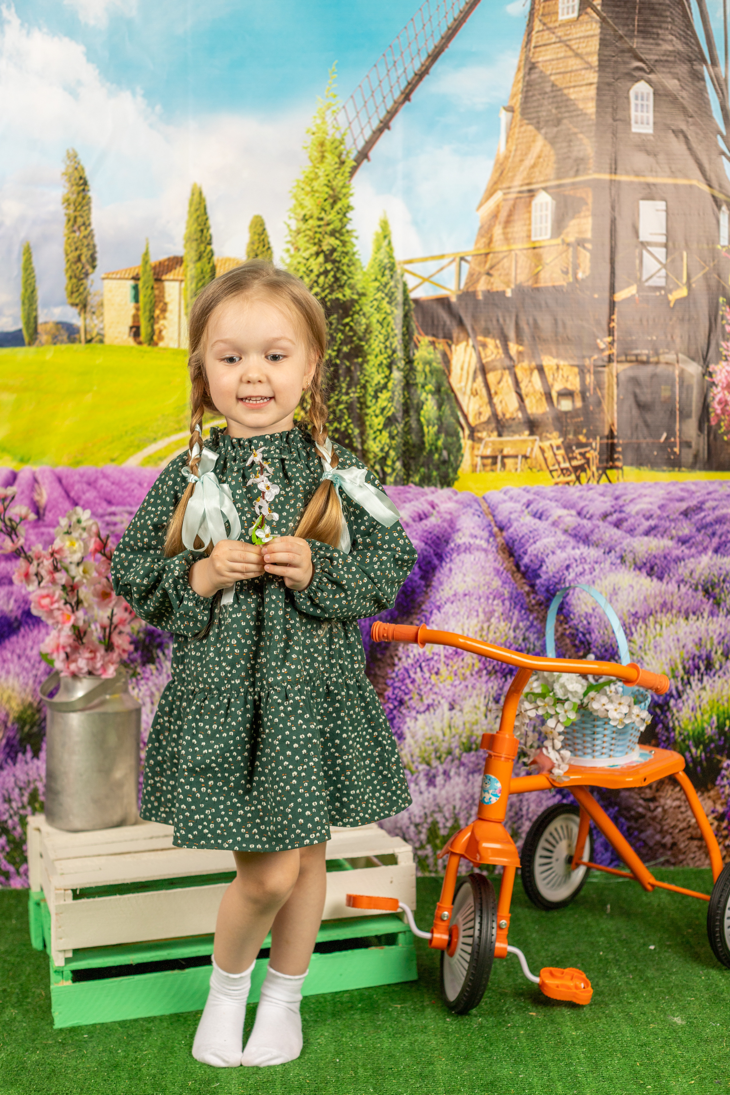 Весенняя фотосессия. Альбомы с самого детства. +79237847111