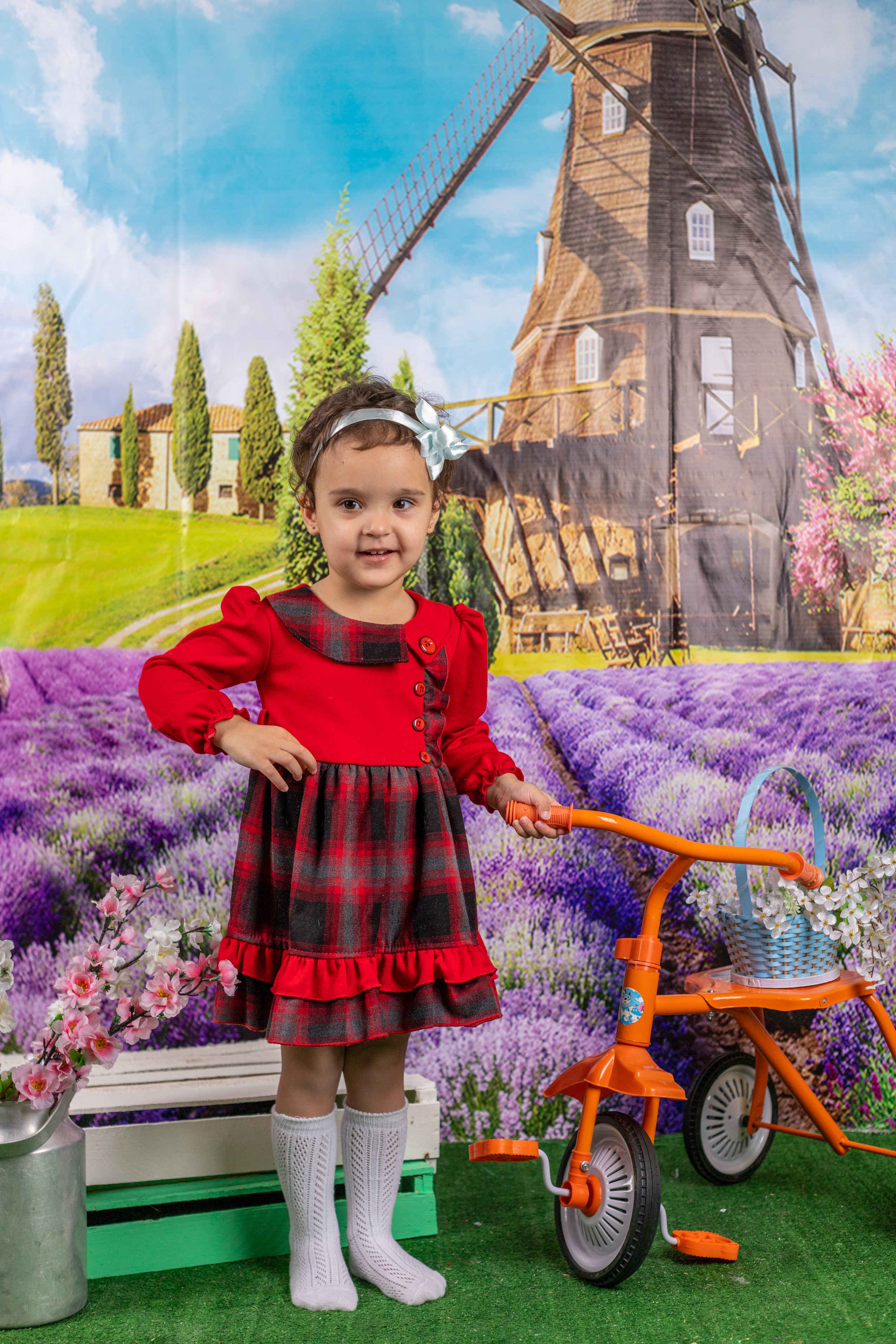 Весенняя фотосессия. Альбомы с самого детства. +79237847111