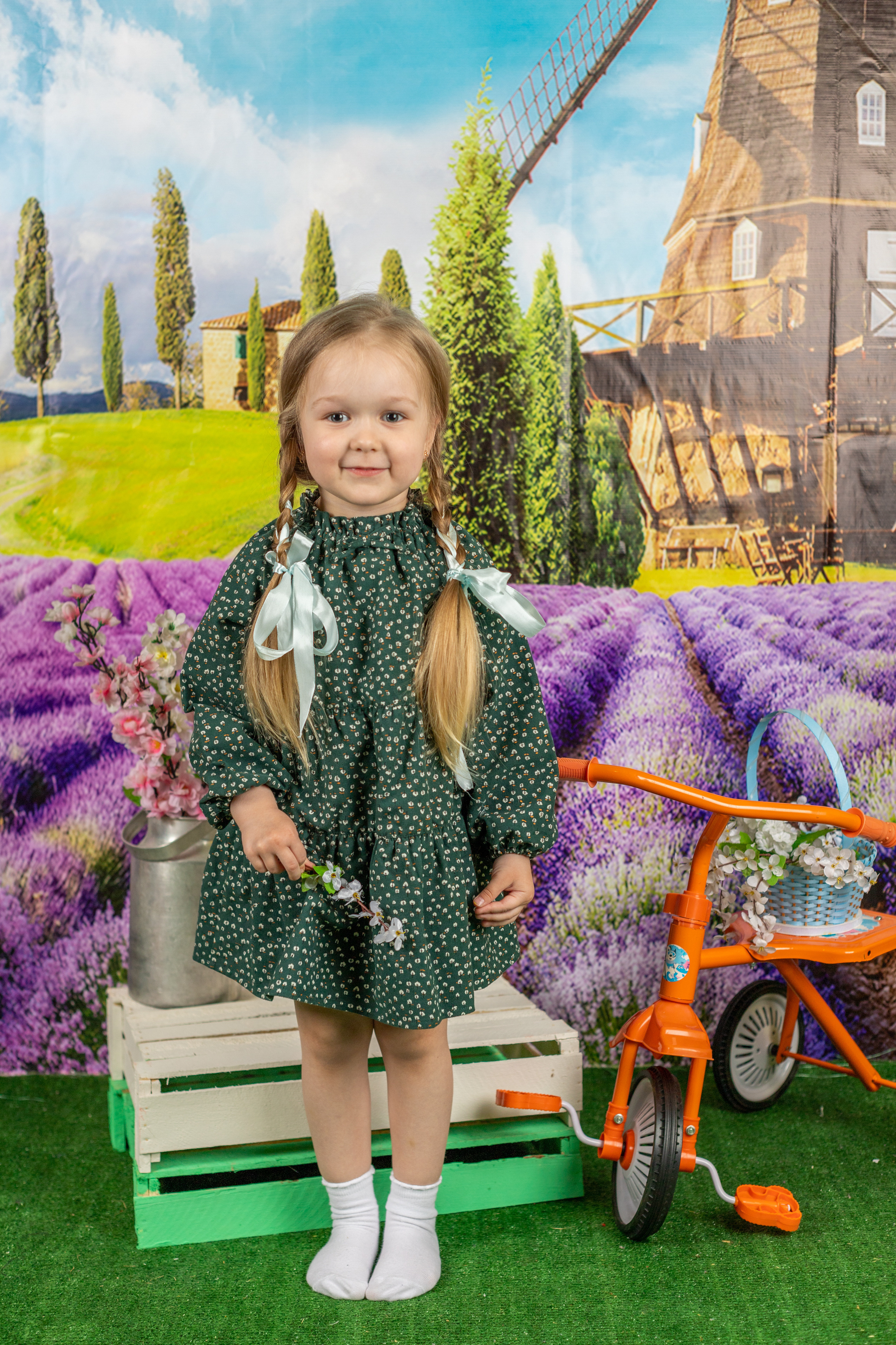 Весенняя фотосессия. Альбомы с самого детства. +79237847111