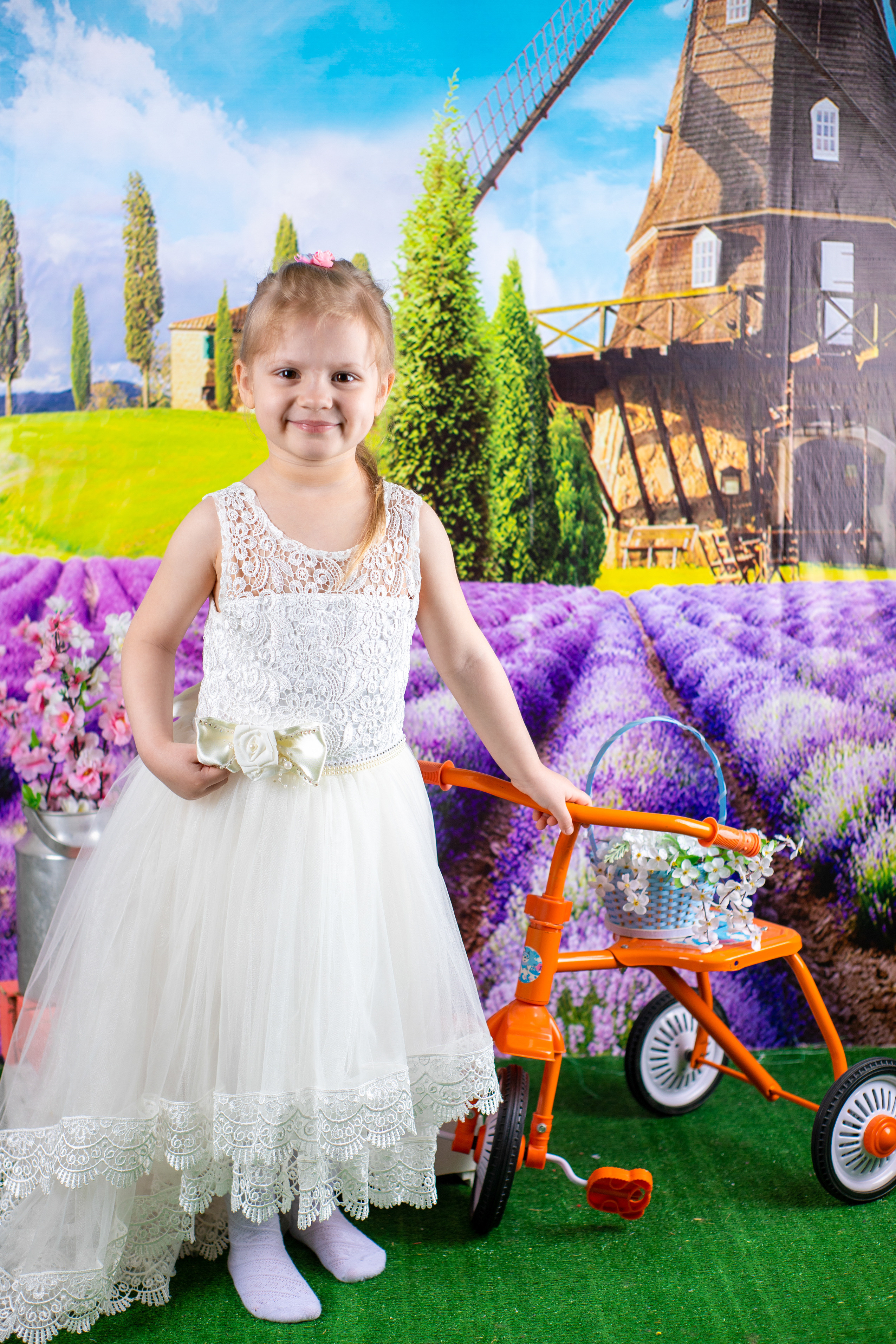 Весенняя фотосессия. Альбомы с самого детства. +79237847111