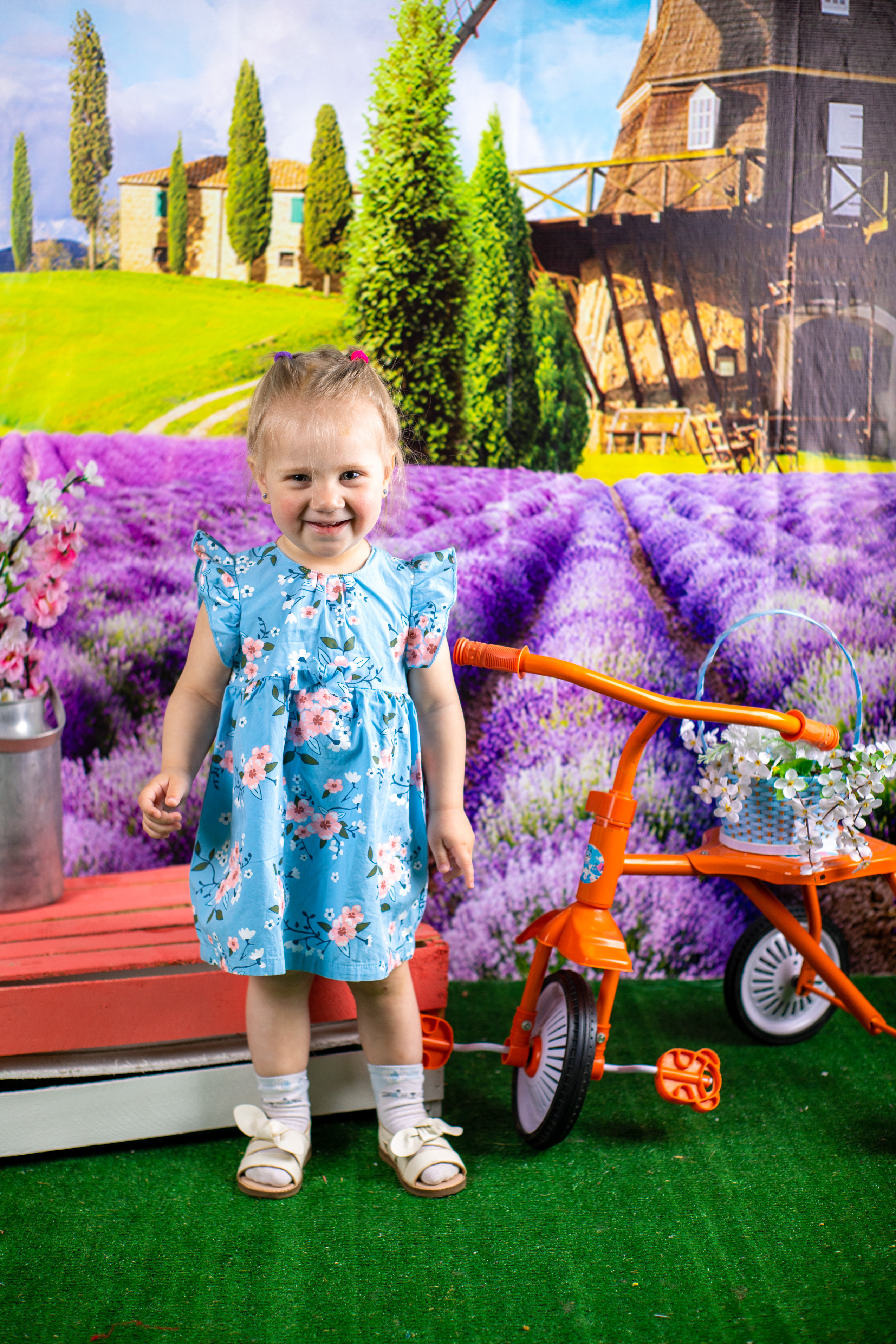 Весенняя фотосессия. Альбомы с самого детства. +79237847111