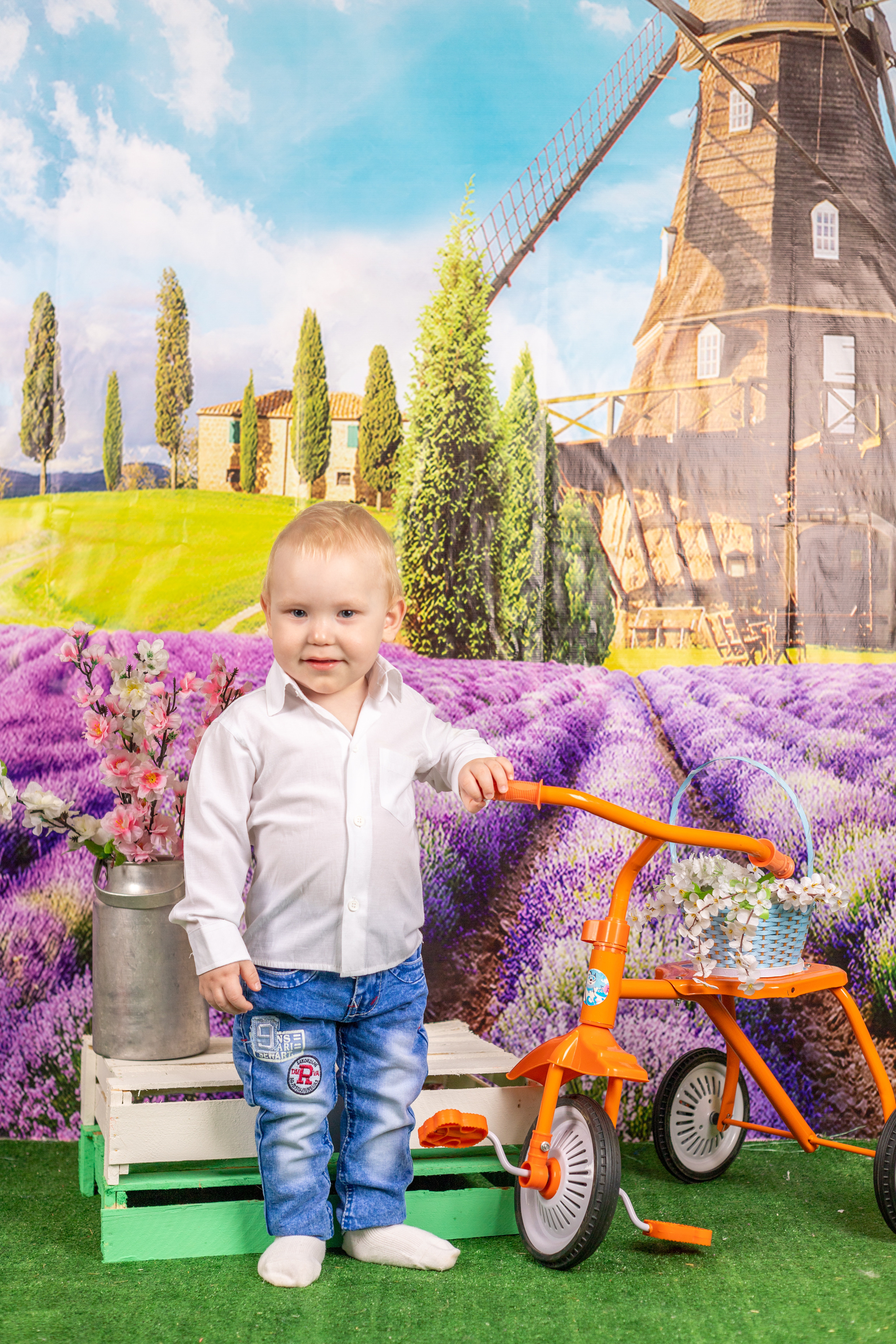 Весенняя фотосессия. Альбомы с самого детства. +79237847111